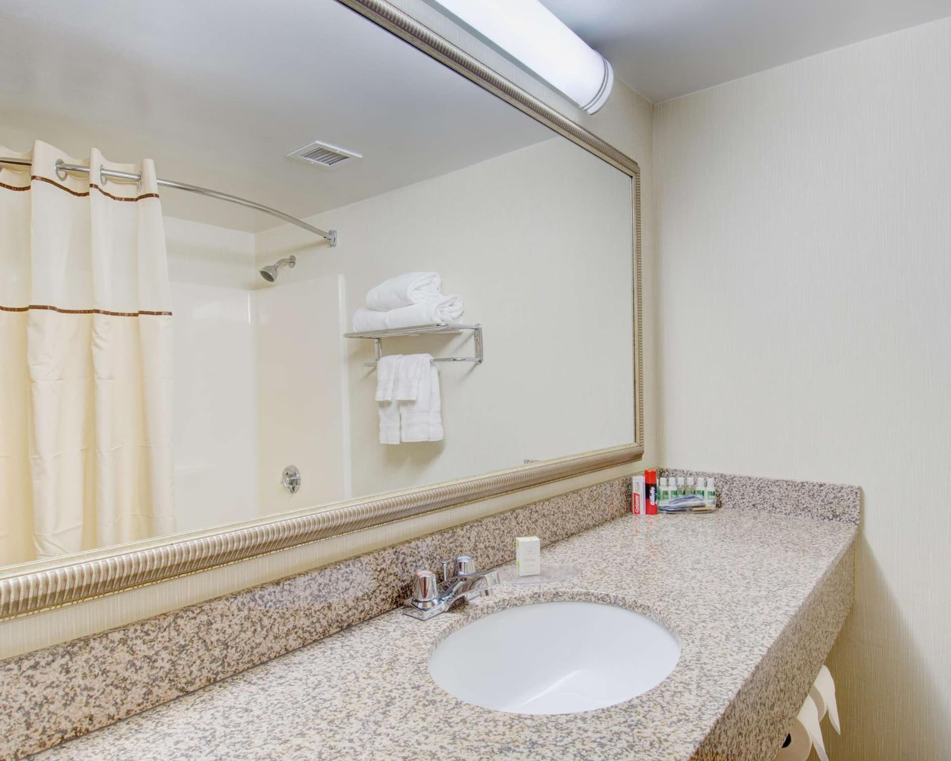 Best Western Royal Plaza Hotel and Trade Center gallery photo in Marlborough, MA — image 10