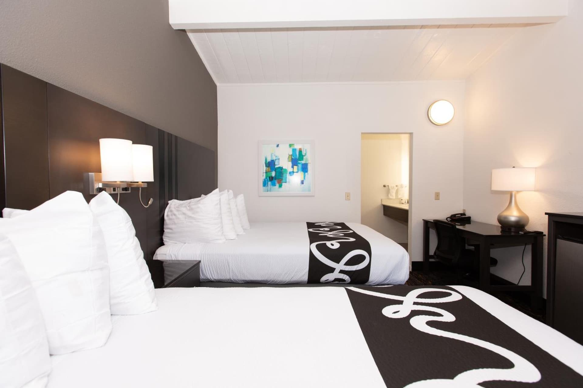 SureStay Hotel by Best Western Seaside Monterey gallery photo in Seaside, CA — image 73
