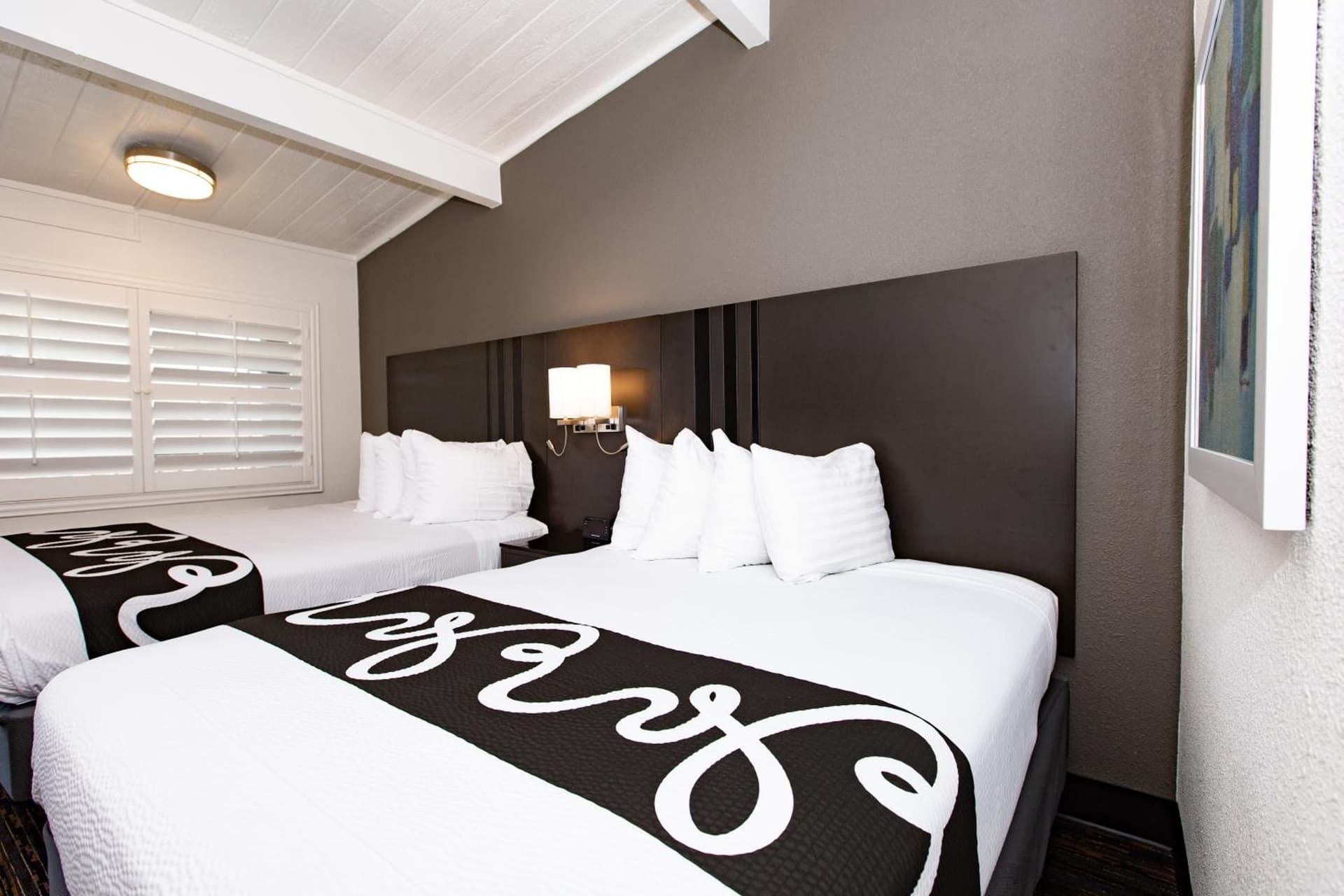 SureStay Hotel by Best Western Seaside Monterey gallery photo in Seaside, CA — image 11