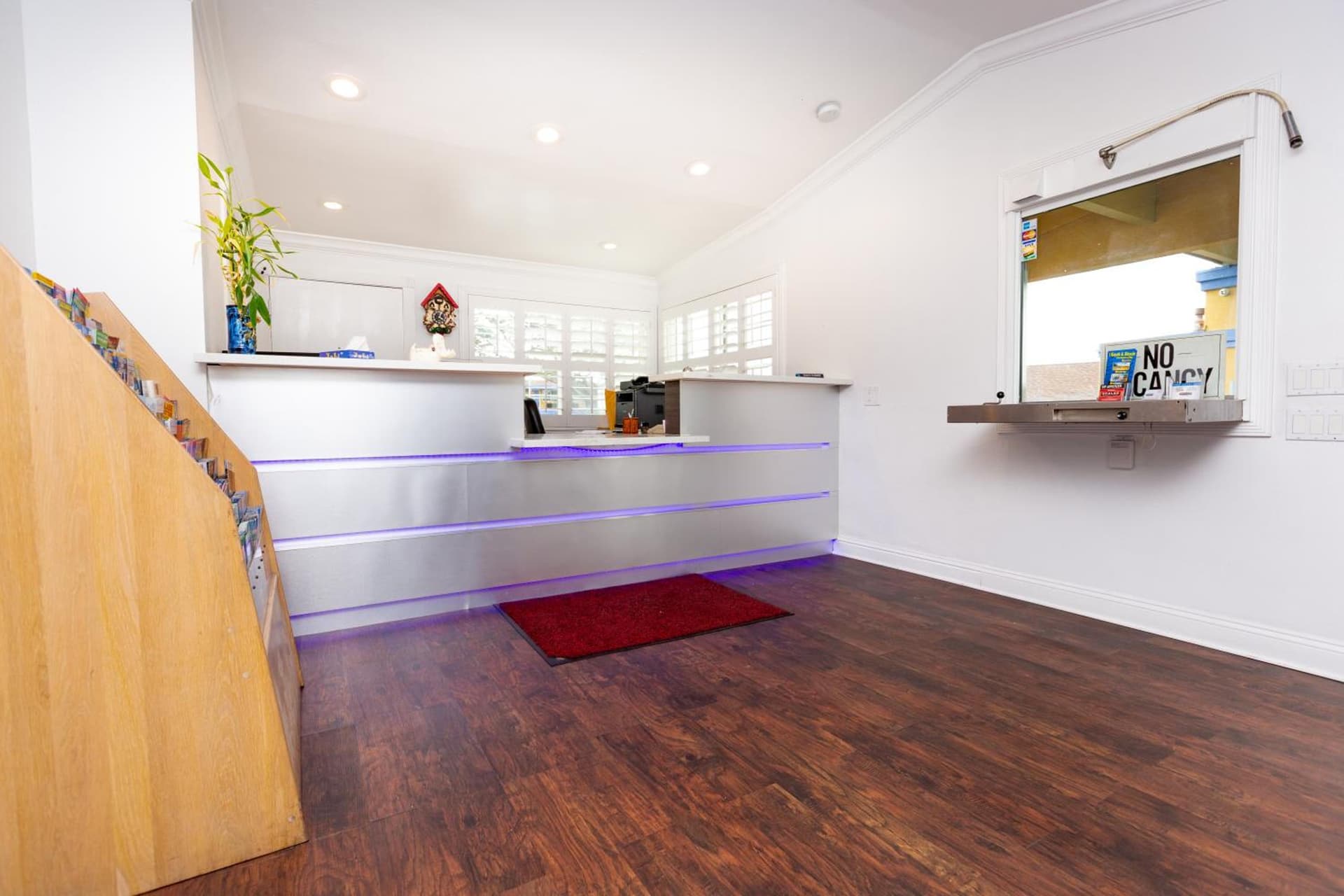 SureStay Hotel by Best Western Seaside Monterey gallery photo in Seaside, CA — image 28