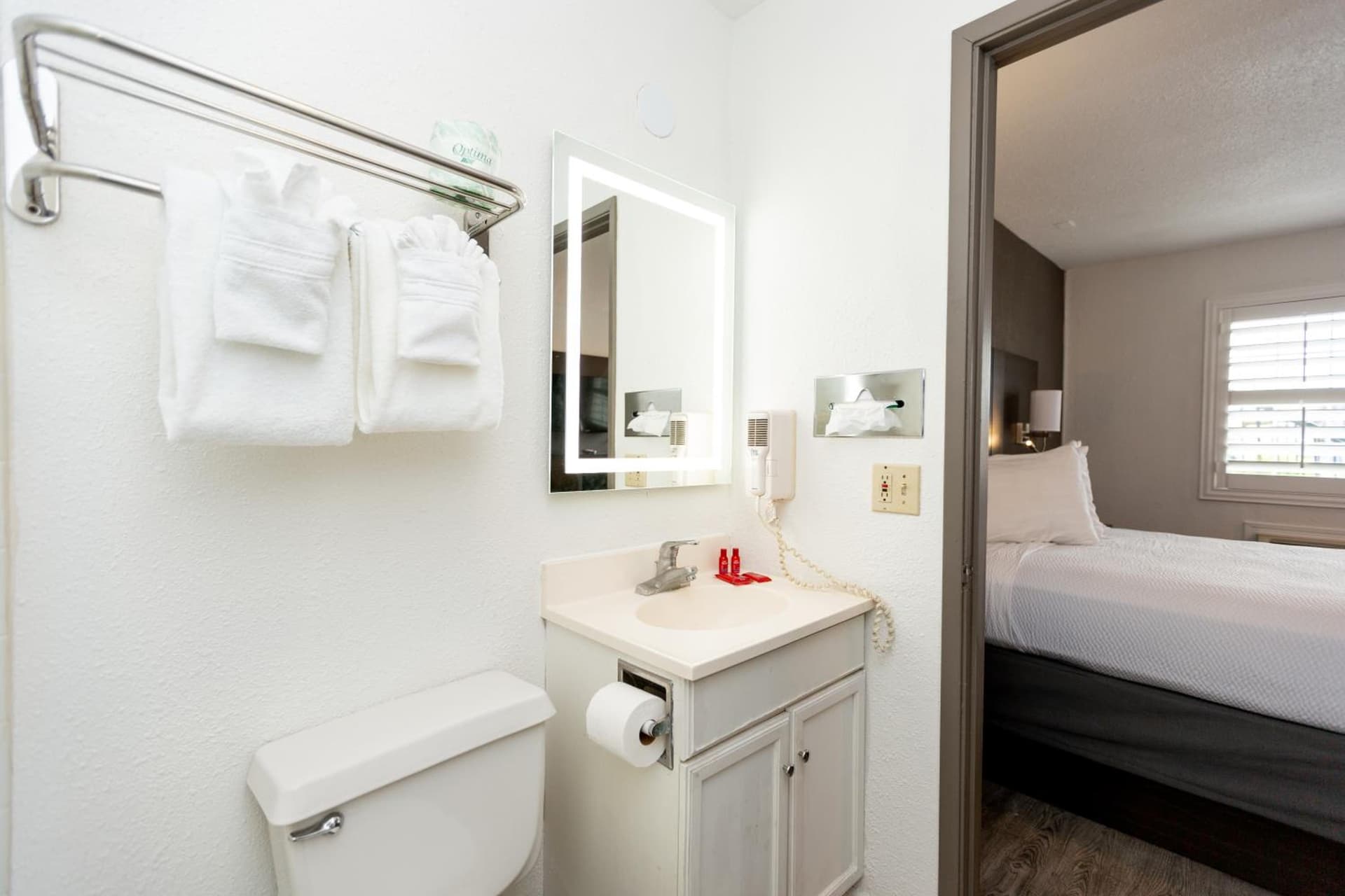 SureStay Hotel by Best Western Seaside Monterey gallery photo in Seaside, CA — image 25