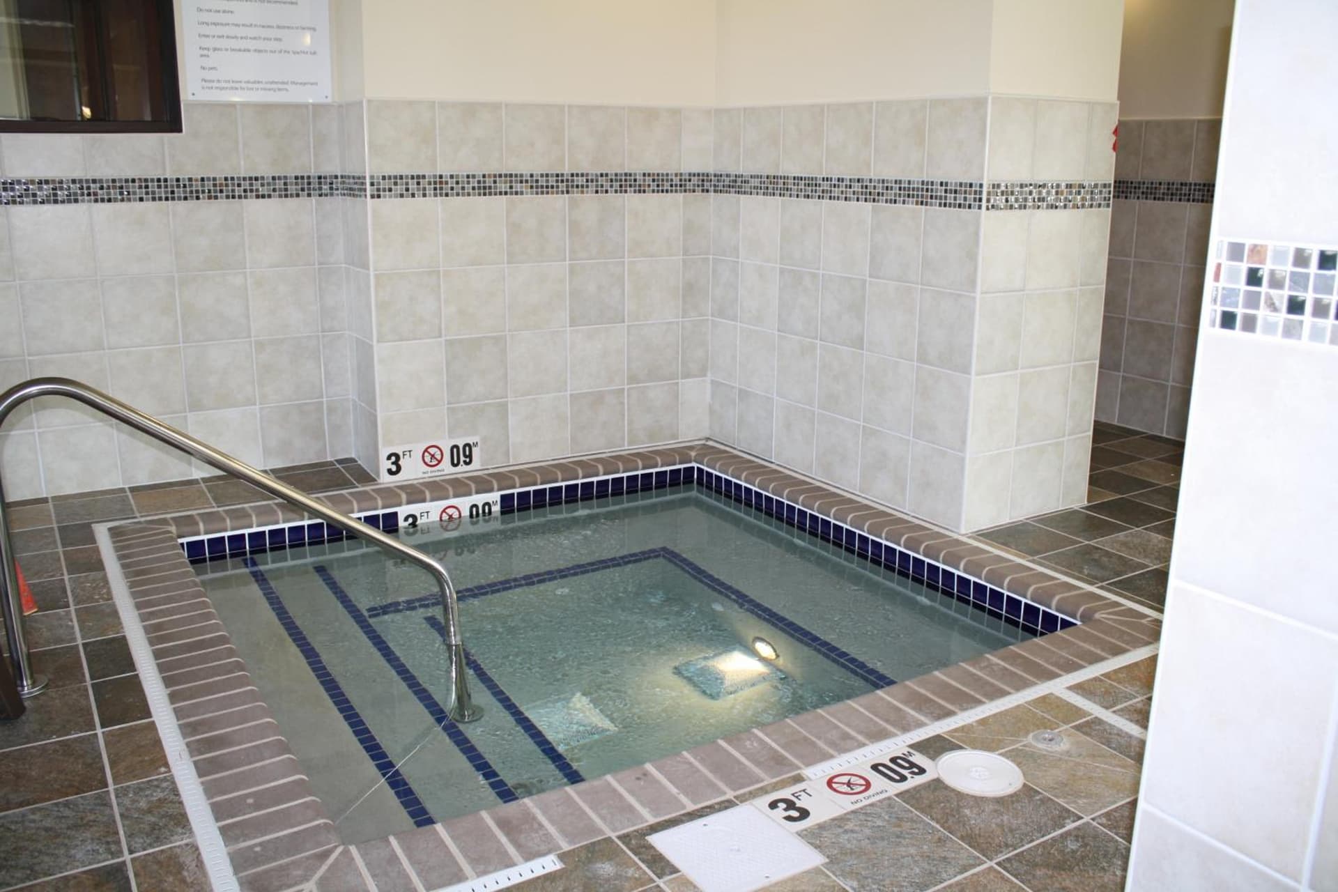 Holiday Inn Express & Suites Sioux Falls Southwest by IHG interior in Sioux Falls, SD — gallery photo 2