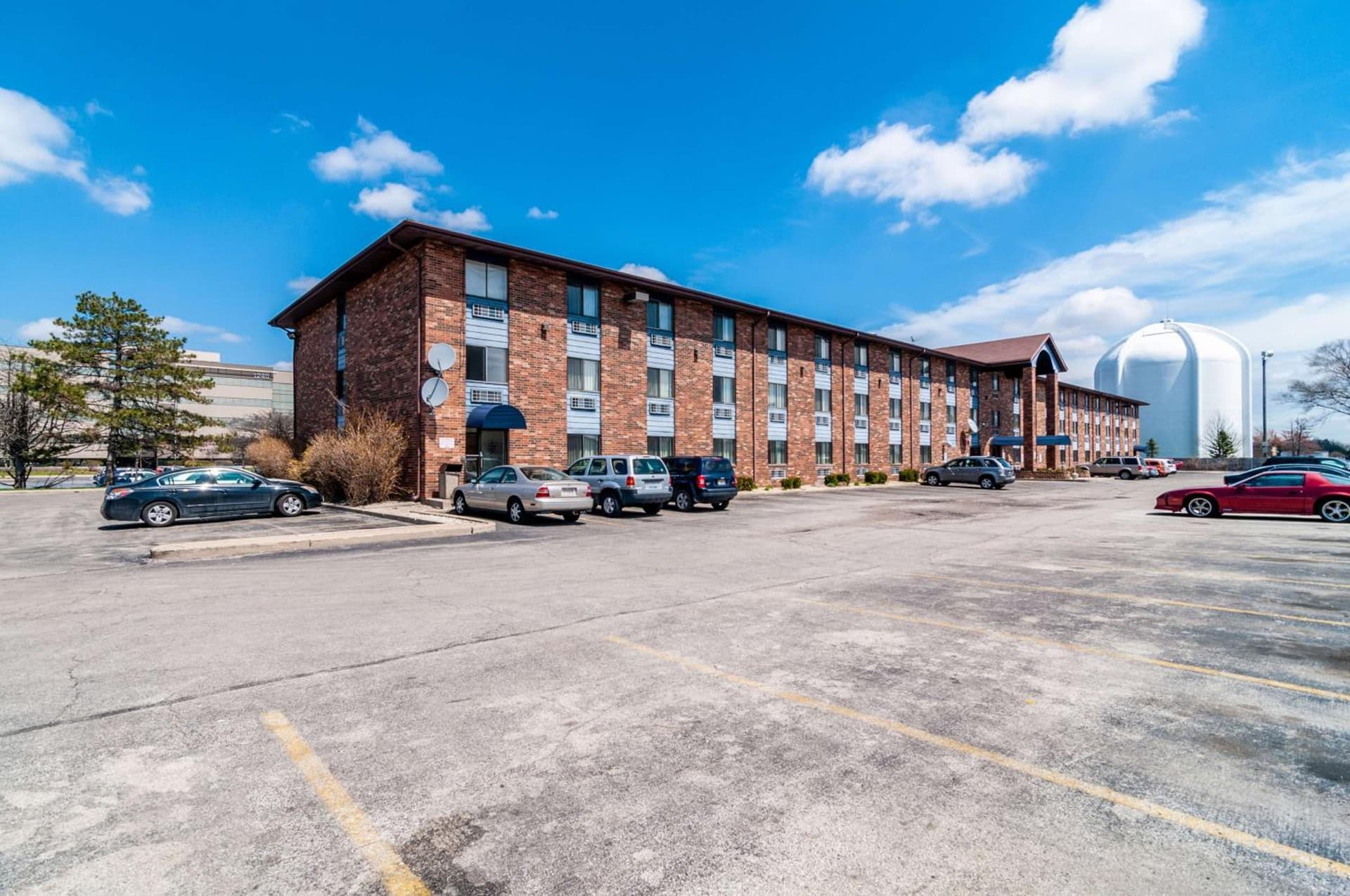 Motel 6-Naperville, IL interior in Naperville, IL — gallery photo 2
