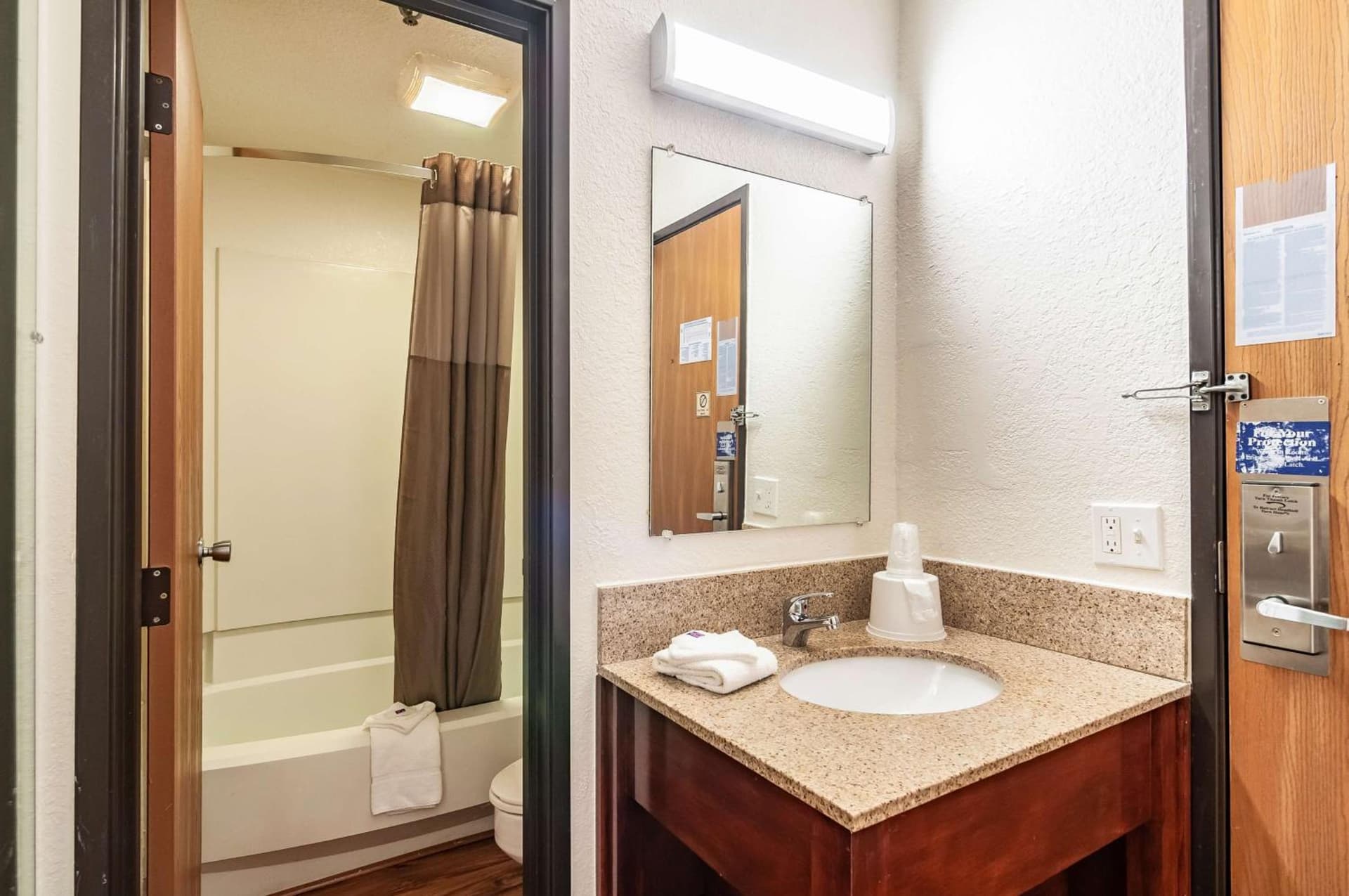 Motel 6-Naperville, IL gallery photo in Naperville, IL — image 21