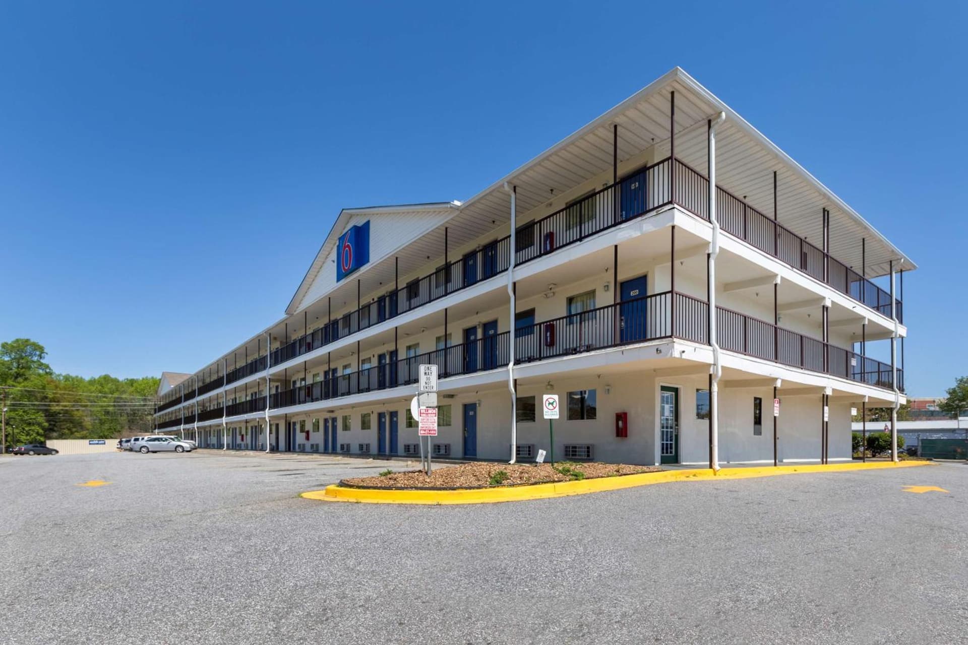 Motel 6-Greenville, SC interior in Greenville, SC — gallery photo 2