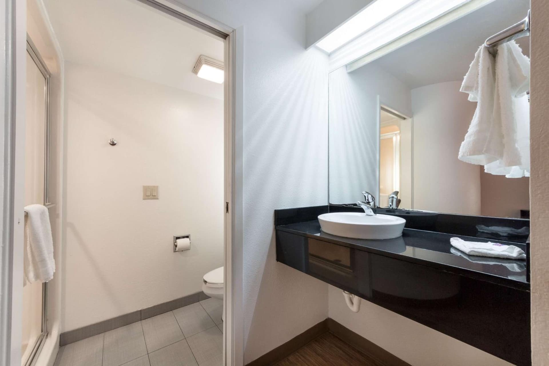 Motel 6-Dallas, TX - Northeast gallery photo in Garland, TX — image 36