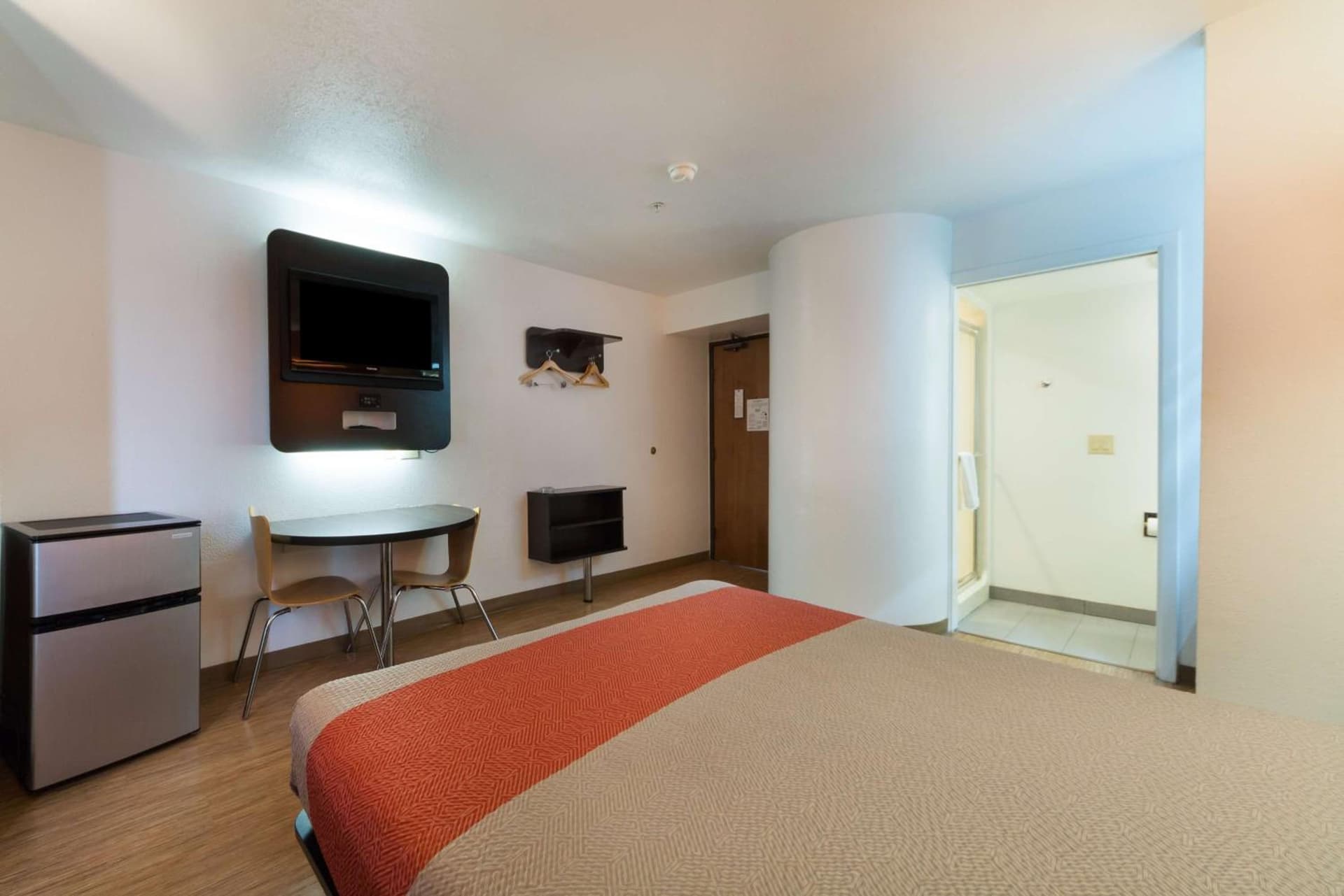 Motel 6-Dallas, TX - Northeast gallery photo in Garland, TX — image 32
