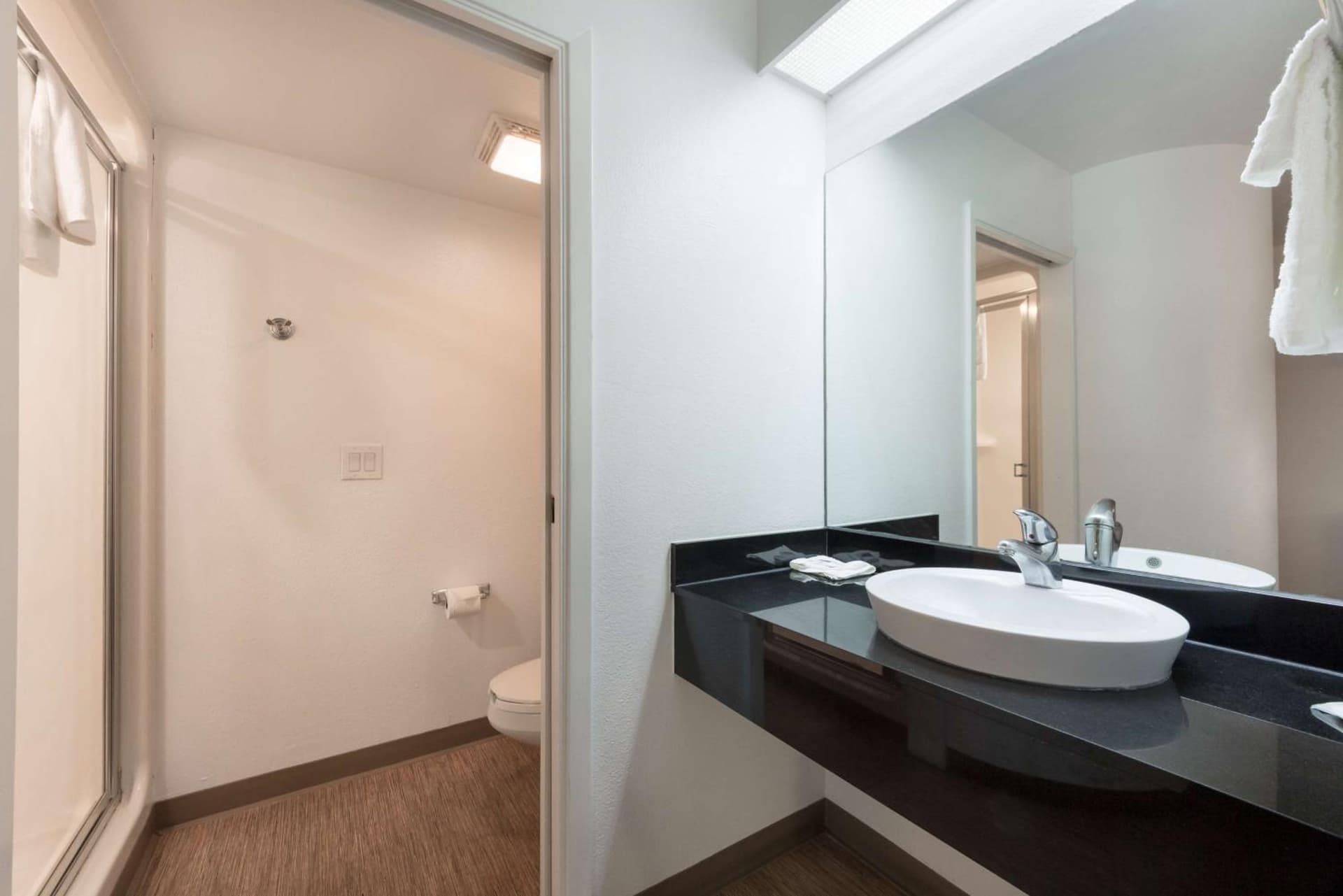 Motel 6-Dallas, TX - Northeast property views in Garland, TX — gallery photo 3