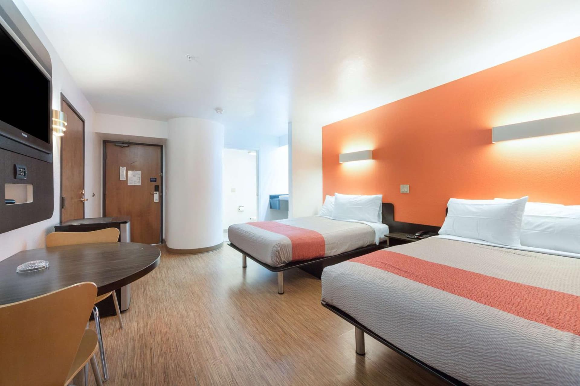 Motel 6-Dallas, TX - Northeast gallery photo in Garland, TX — image 29