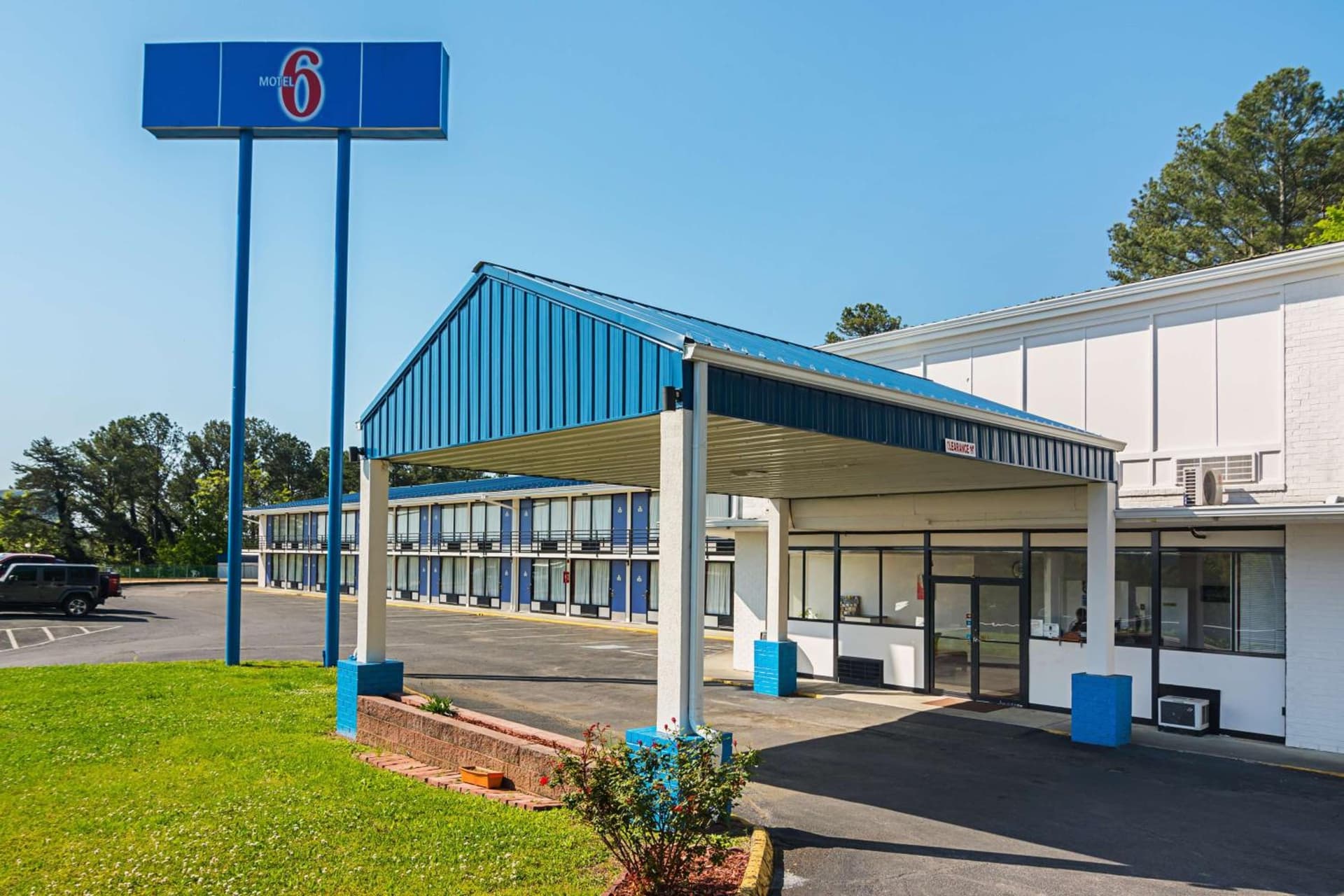Motel 6-Cleveland, TN featured exterior or lobby in Cleveland, TN — similar hotel