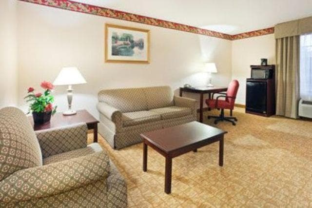 Holiday Inn Express Winston-Salem by IHG gallery photo in Winston-Salem, NC — image 7