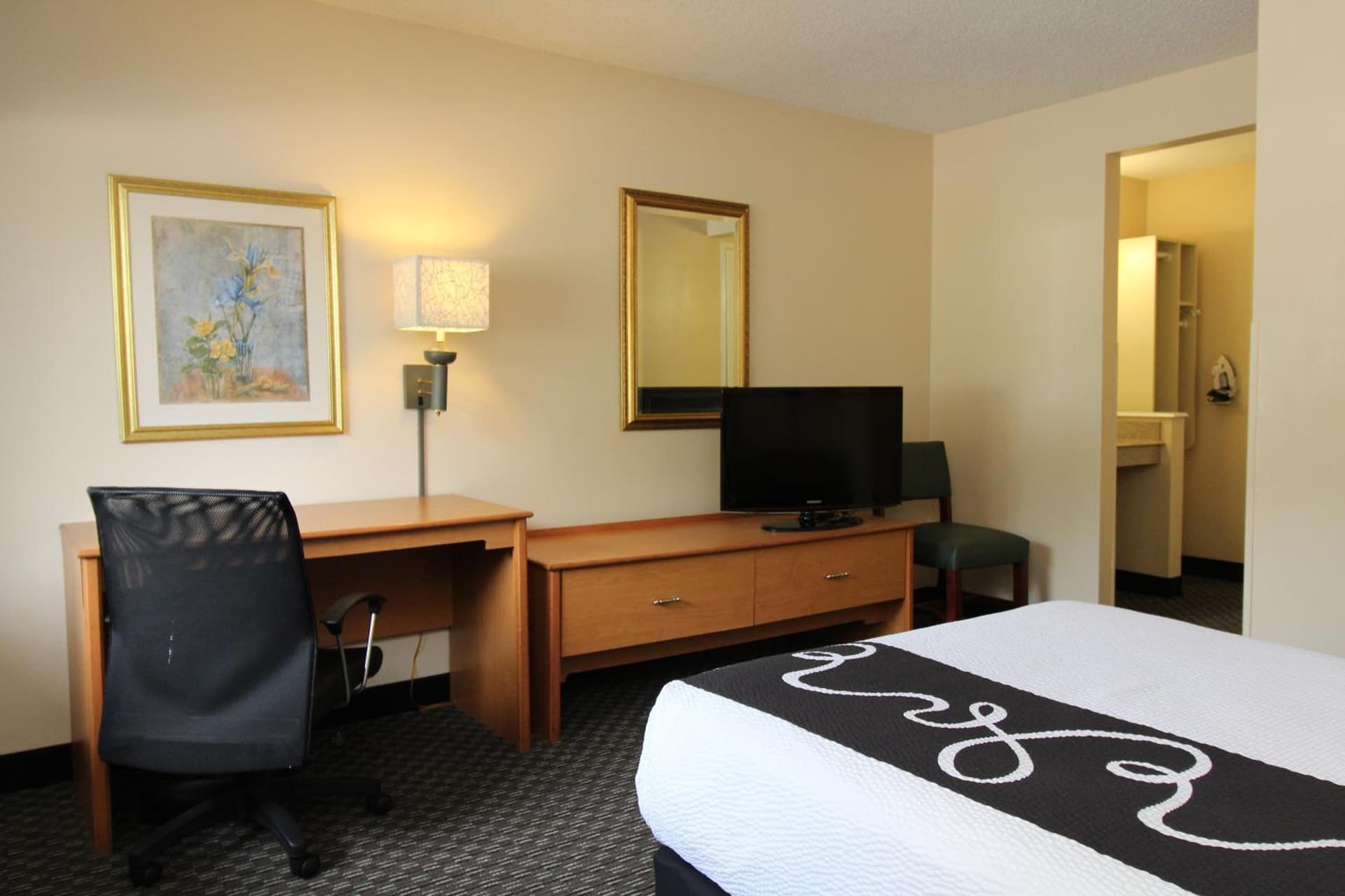 La Quinta by Wyndham Tampa Fairgrounds - Casino interior in Tampa, FL — gallery photo 2