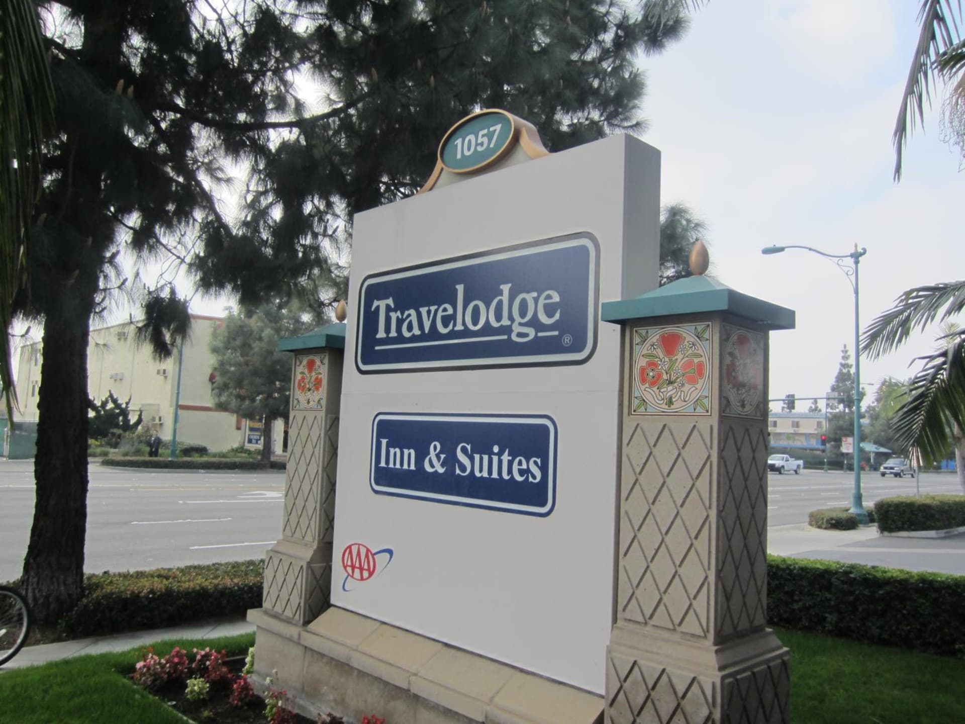 Travelodge Inn & Suites by Wyndham Anaheim on Disneyland Dr gallery photo in Anaheim, CA — image 45