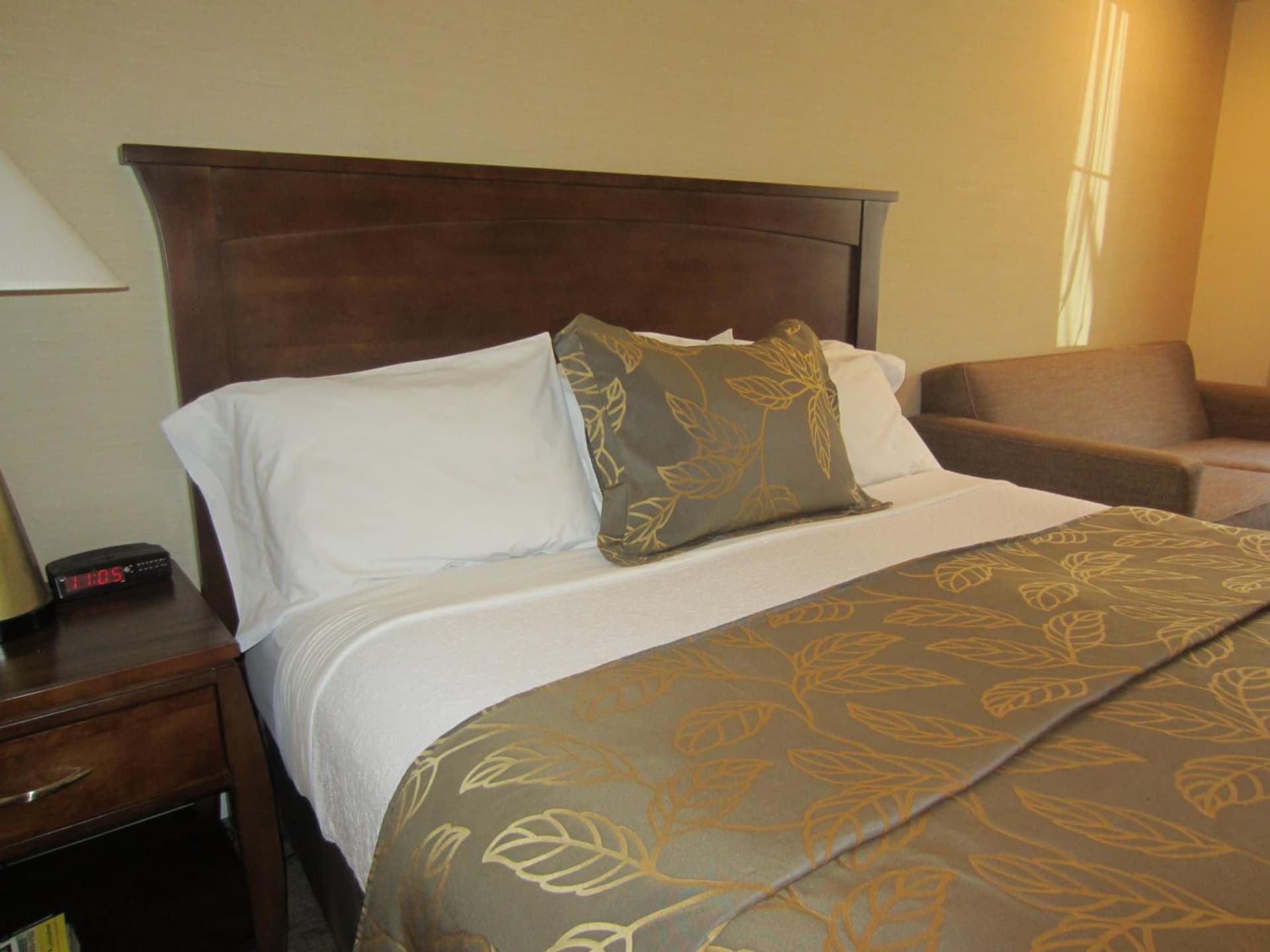 Days Inn by Wyndham San Diego Hotel Circle gallery photo in San Diego, CA — image 10