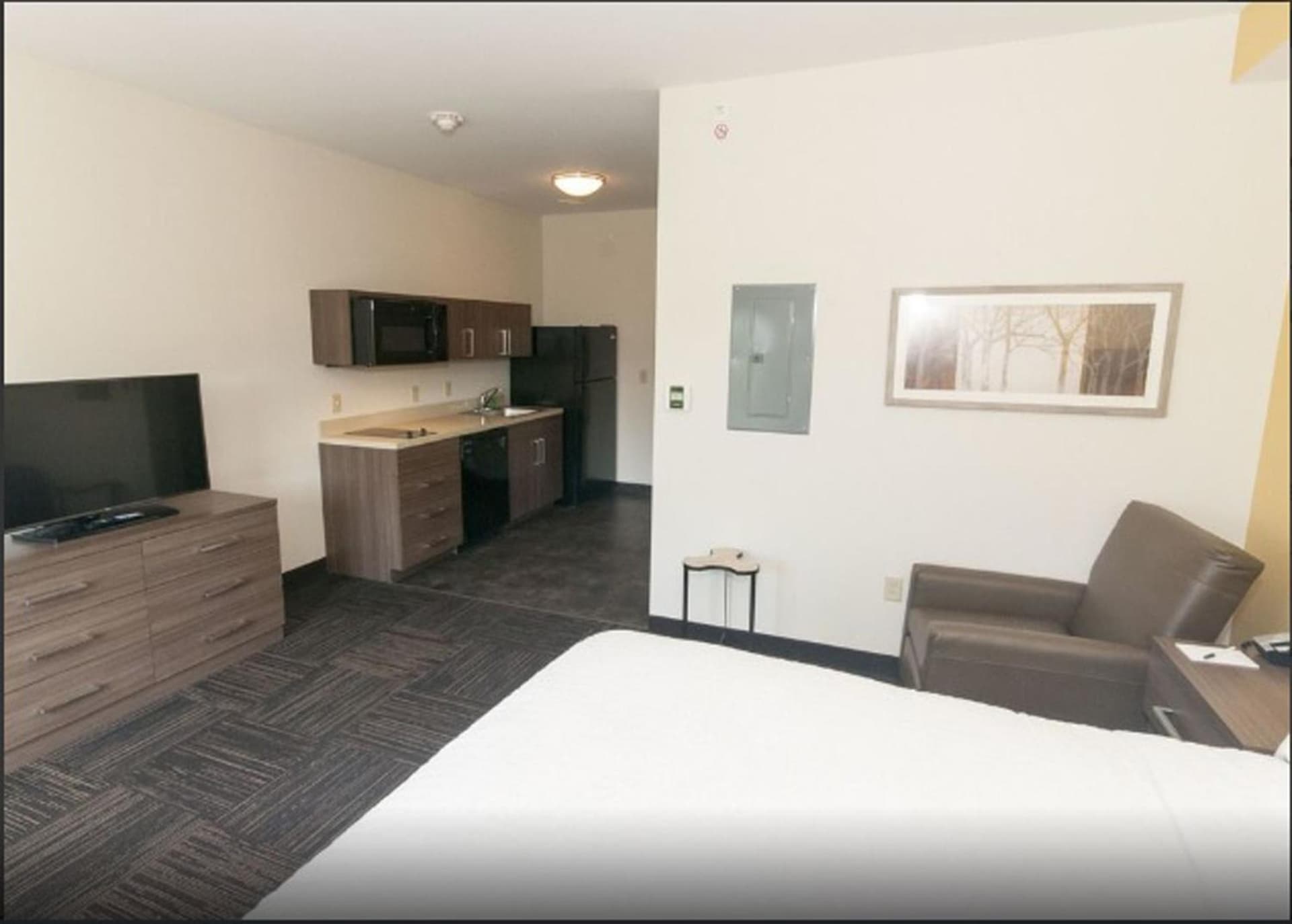 Extended Stay America Suites - Rock Hill interior in Rock Hill, SC — gallery photo 2