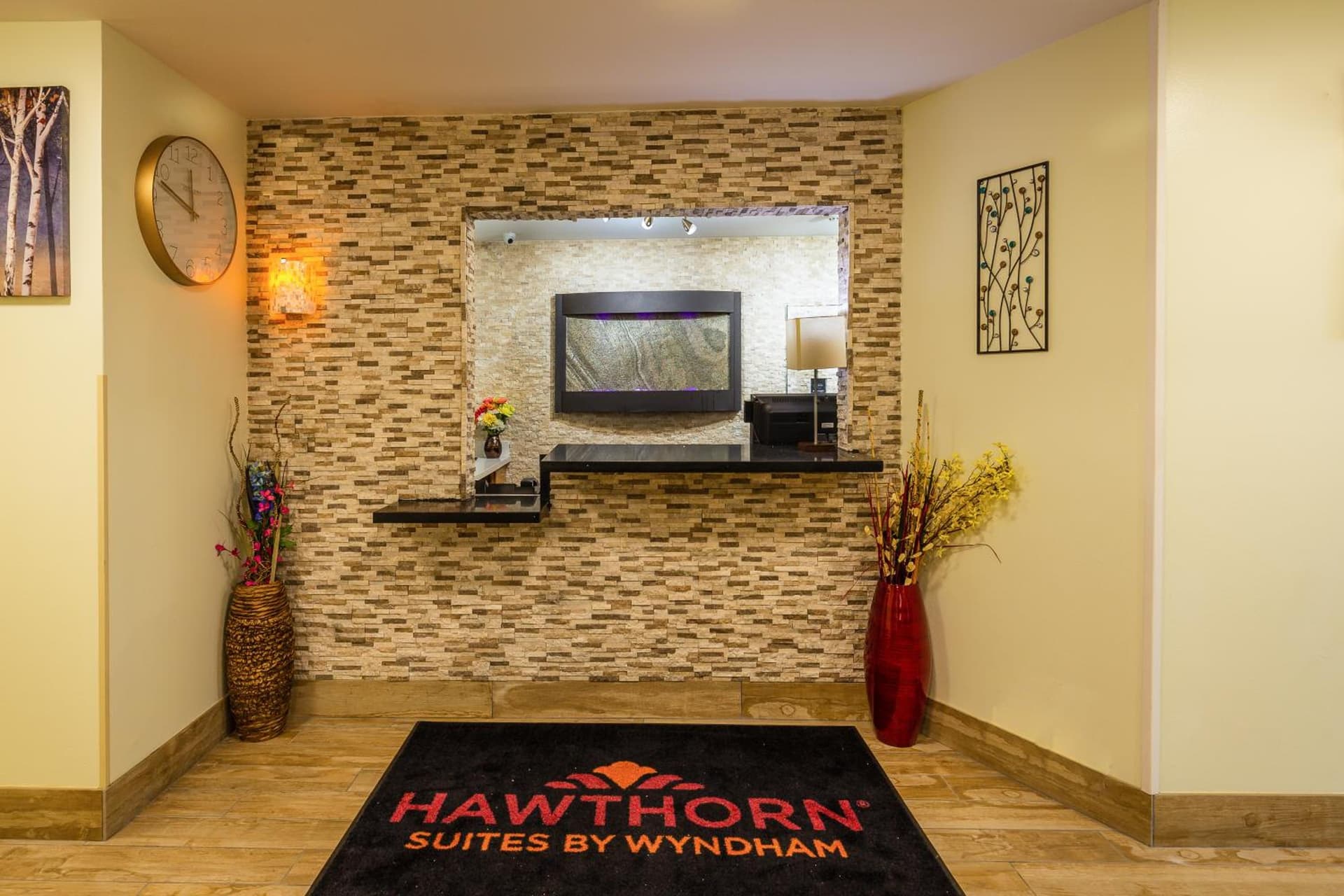 Hawthorn Extended Stay by Wyndham Saint Robert property views in Saint Robert, MO — gallery photo 3