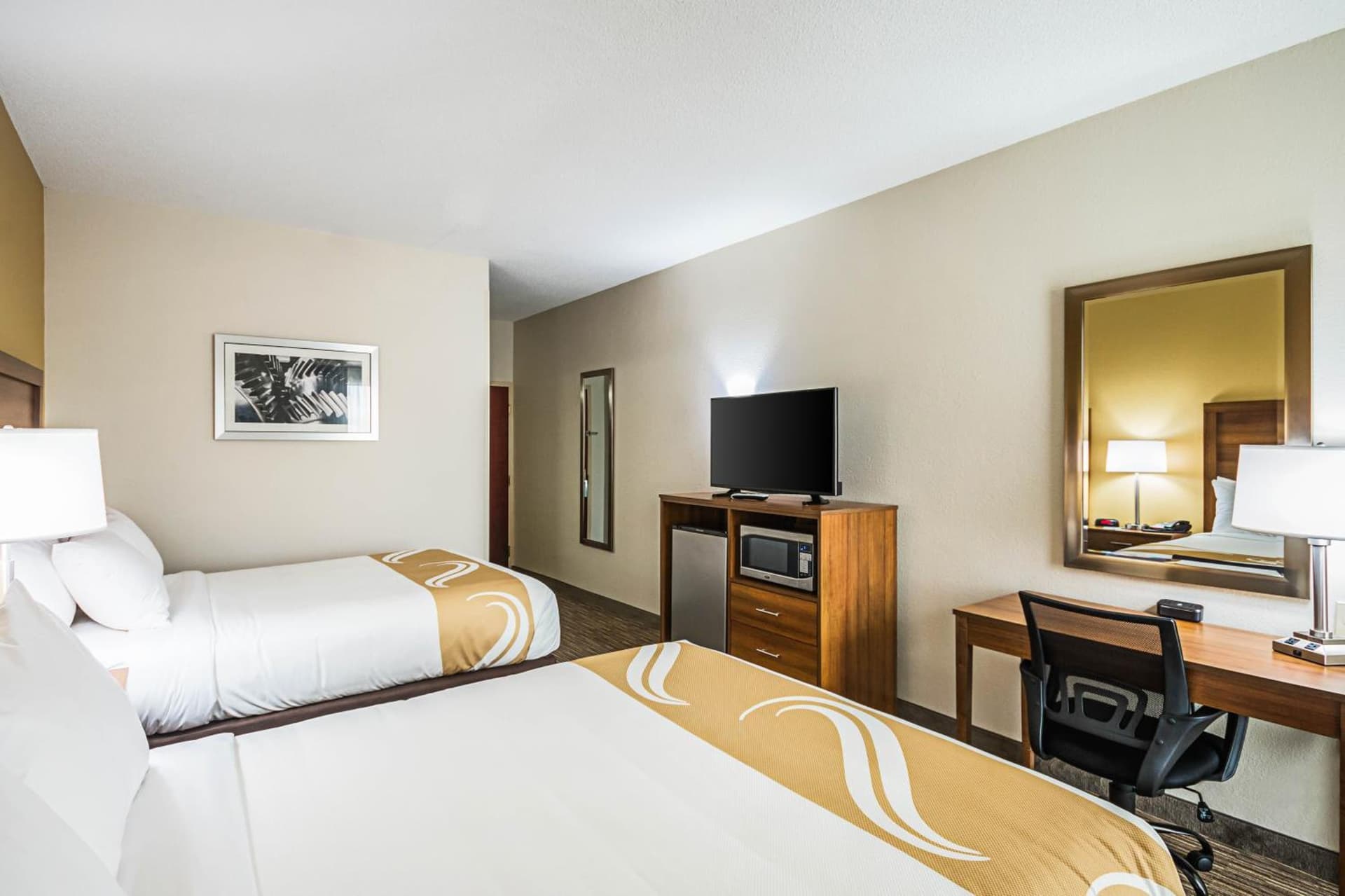 Quality Inn Berea property views in Berea, KY — gallery photo 3