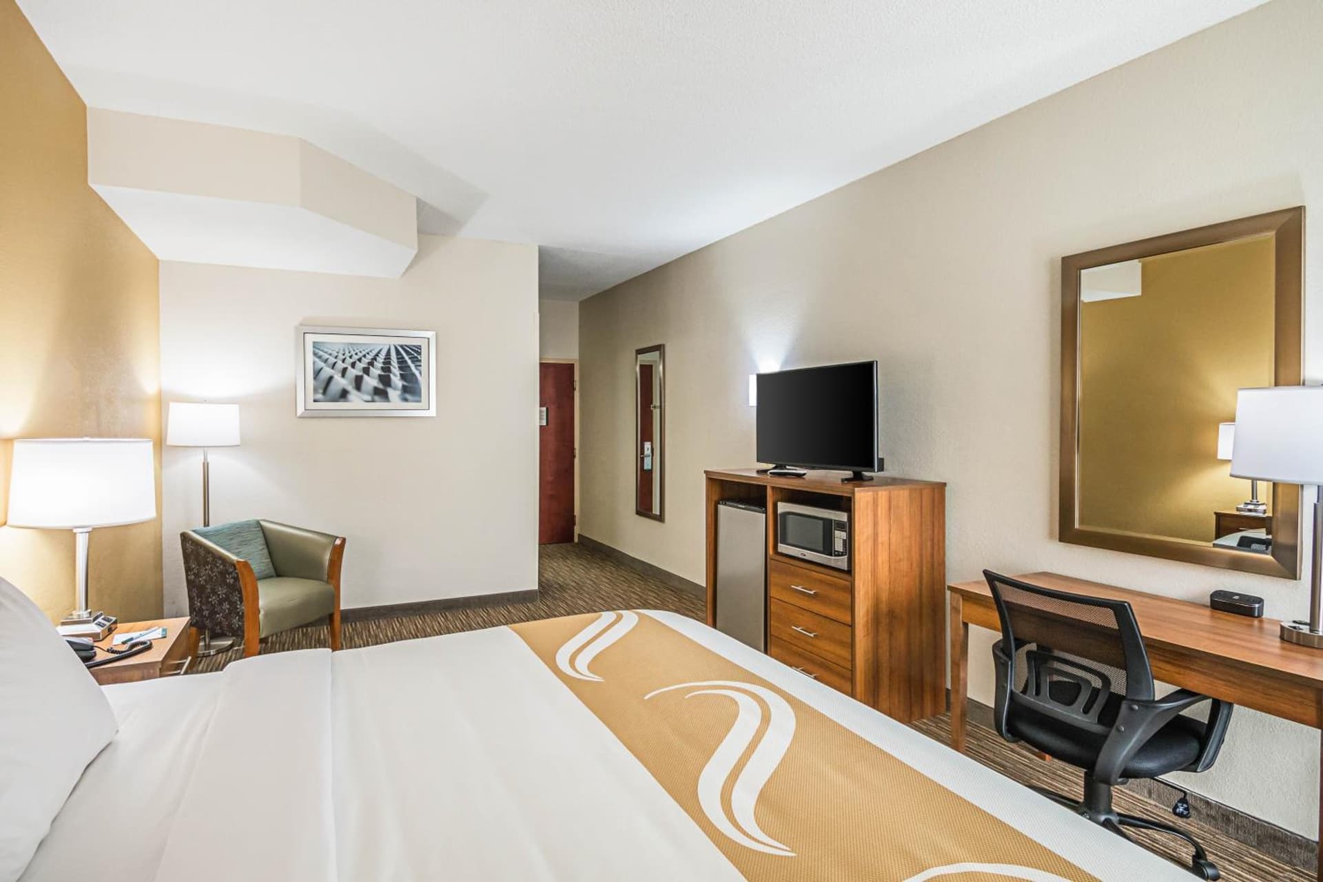 Quality Inn Berea interior in Berea, KY — gallery photo 2