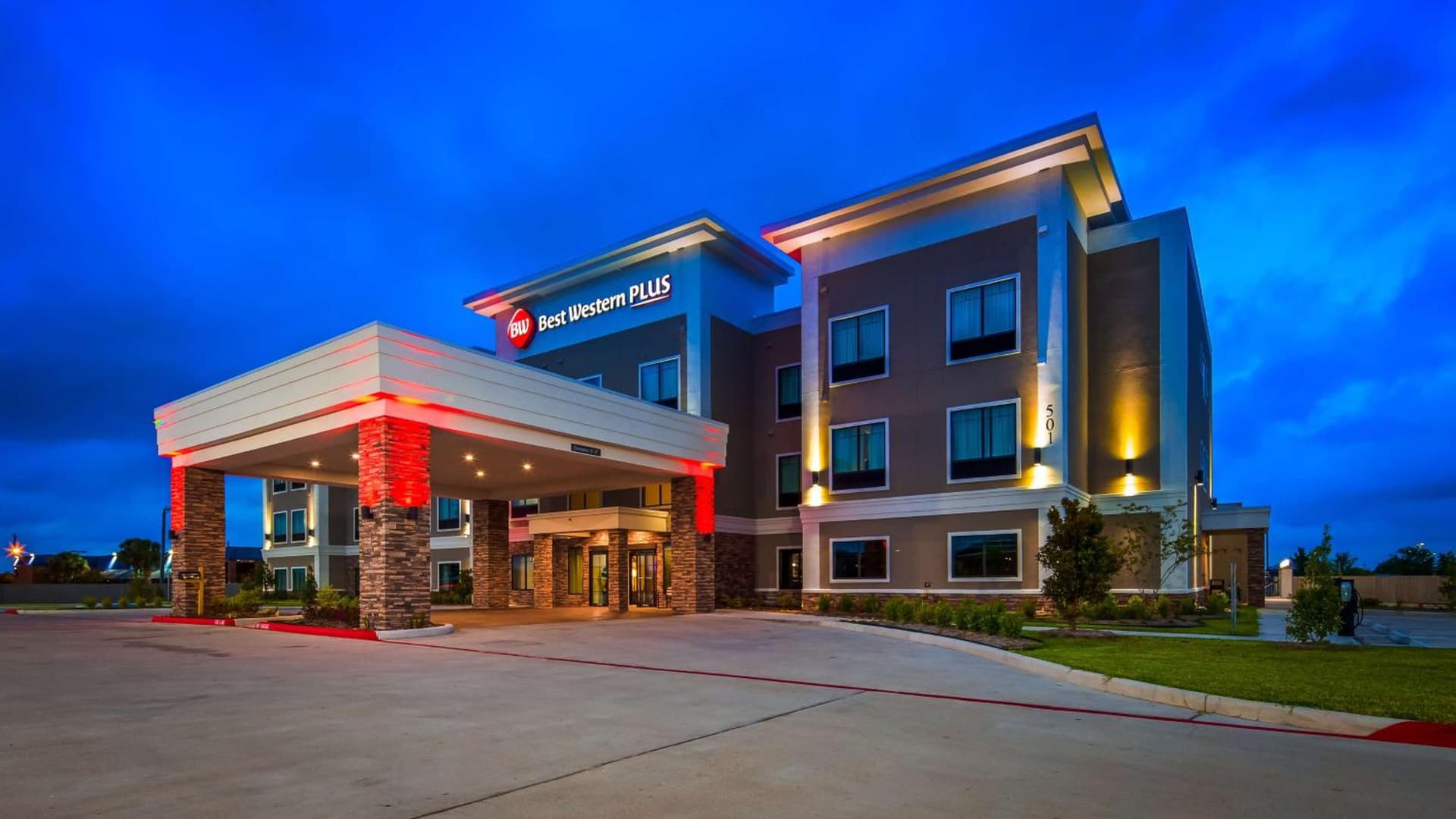 Best Western Plus Bay City Inn & Suites — hotel in Bay City, Texas