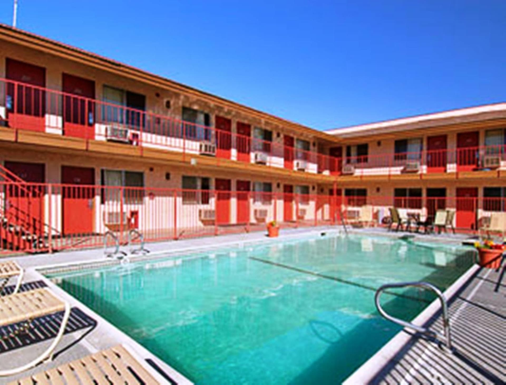 Days Inn by Wyndham Victorville - Hesperia I-15 Palmdale Road property views in Victorville, CA — gallery photo 3