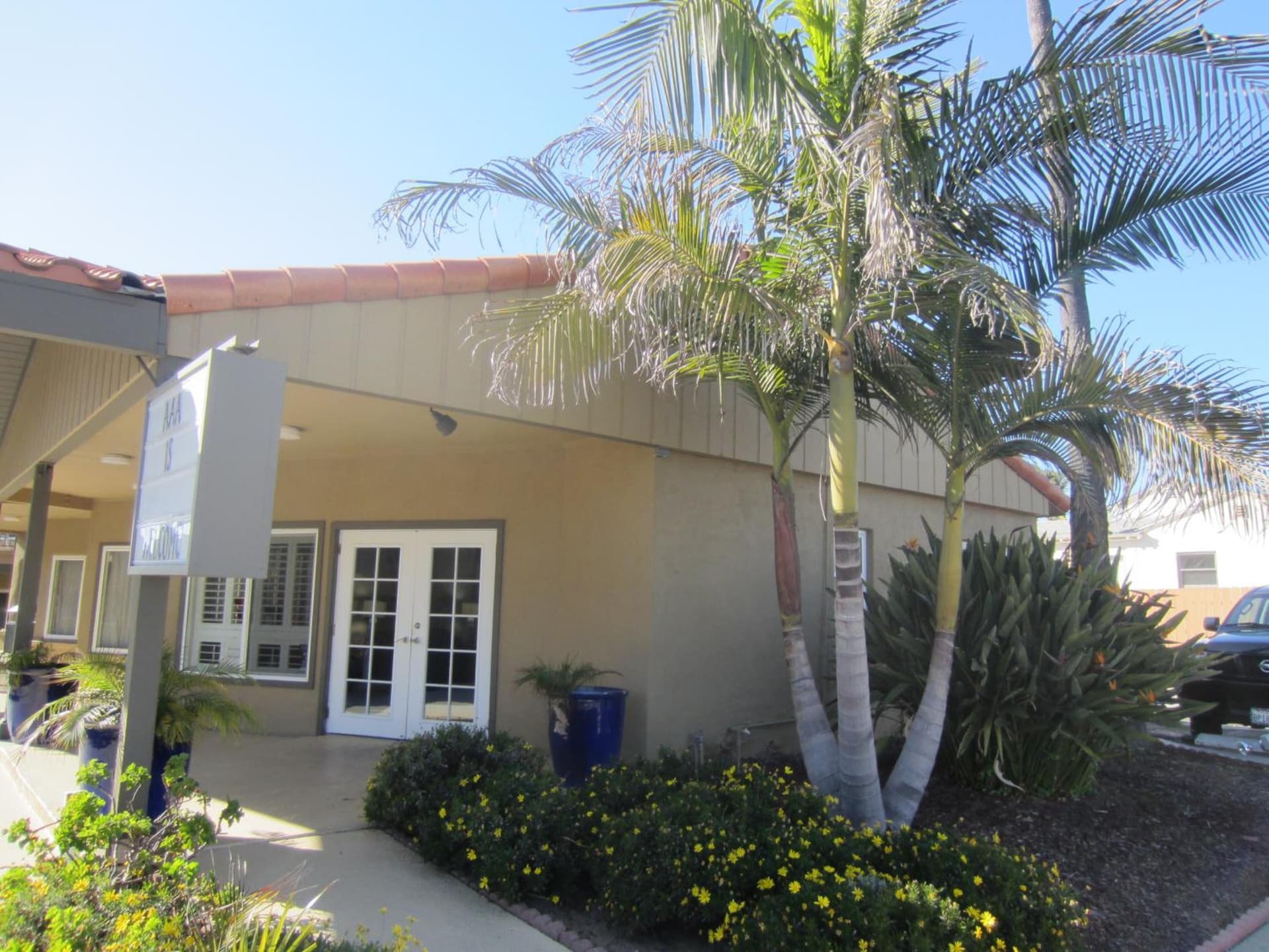 Pacific Shores Inn exterior or lobby in San Diego, CA — main listing photo