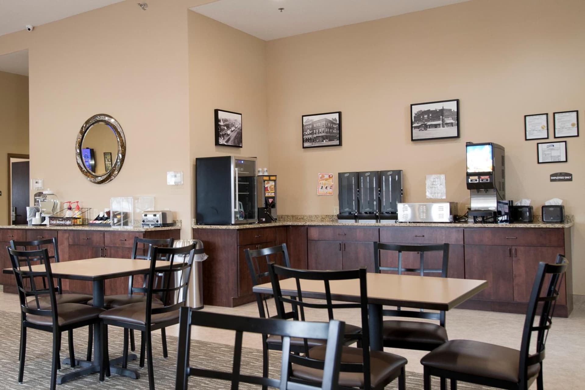 Cornerstone Inn & Suites Oelwein property views in Oelwein, IA — gallery photo 3