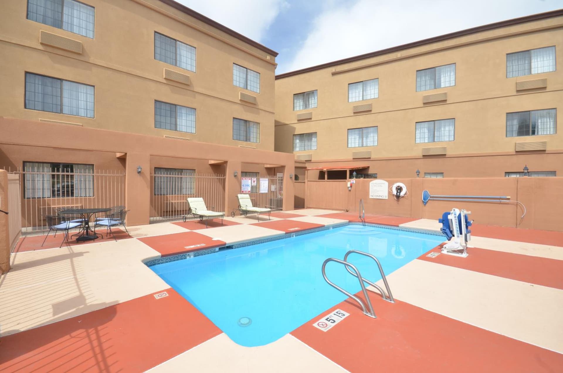 Ramada by Wyndham Santa Fe gallery photo in Santa Fe, NM — image 19