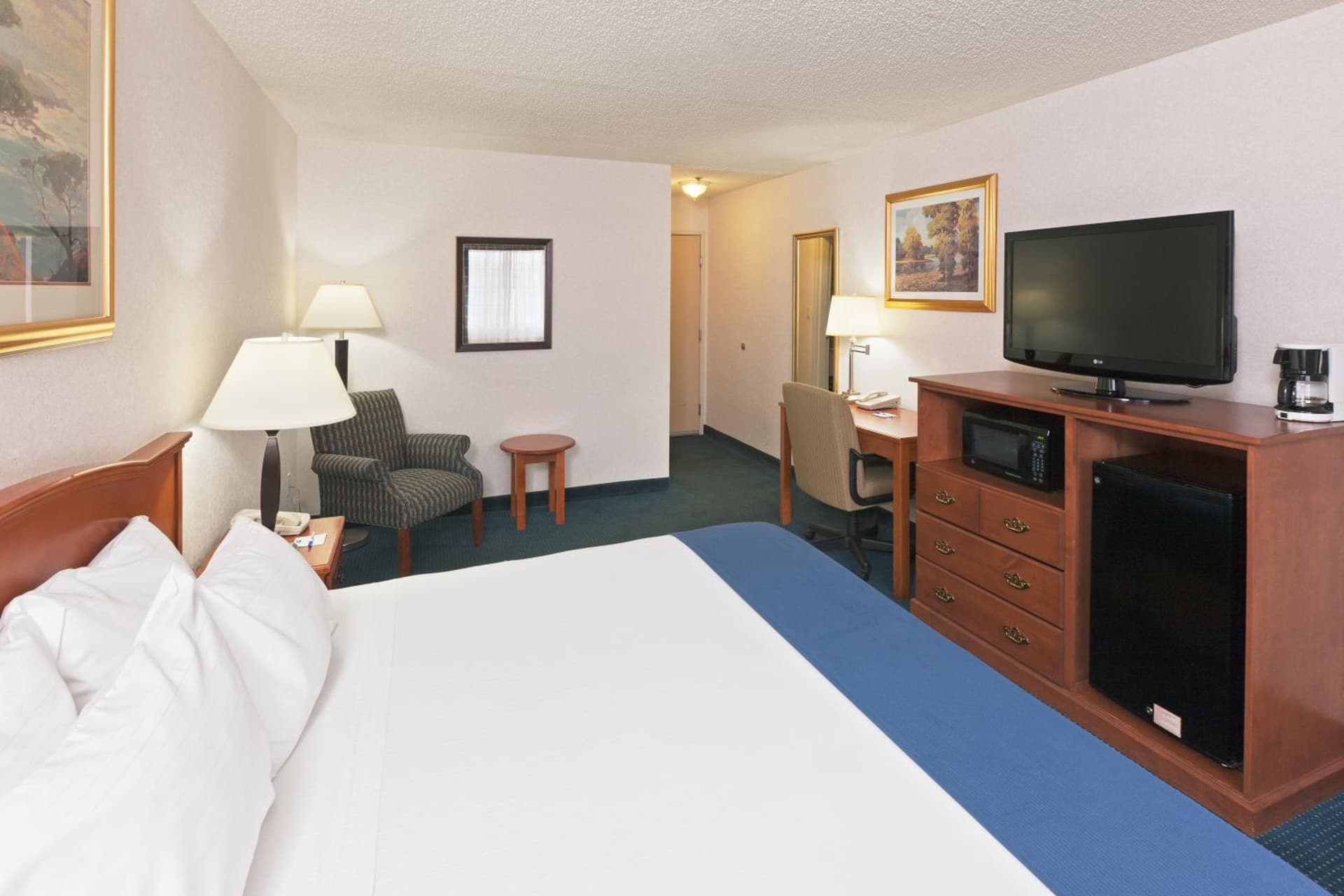Ramada by Wyndham Santa Fe gallery photo in Santa Fe, NM — image 18