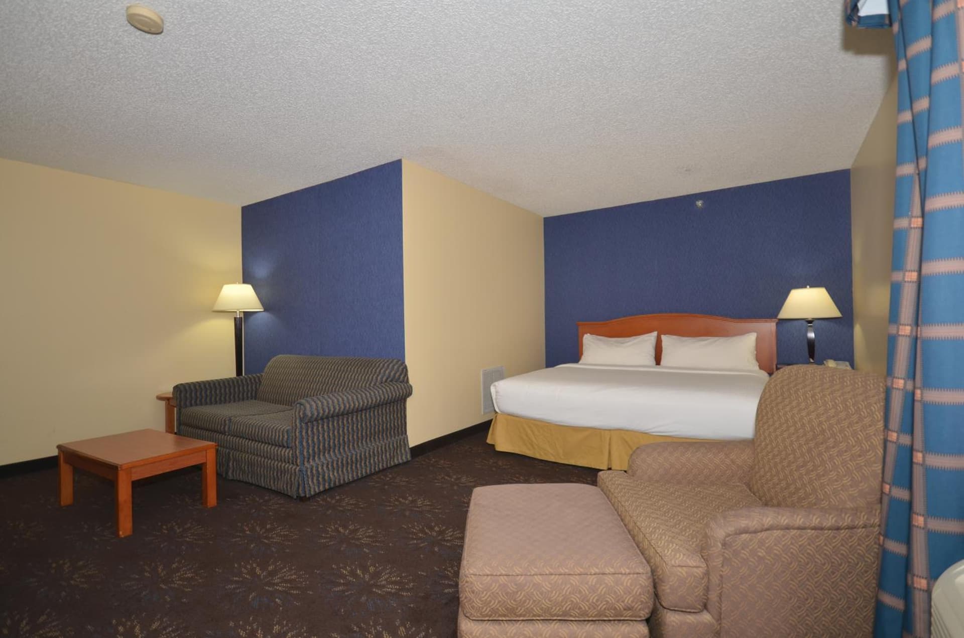Ramada by Wyndham Santa Fe gallery photo in Santa Fe, NM — image 12