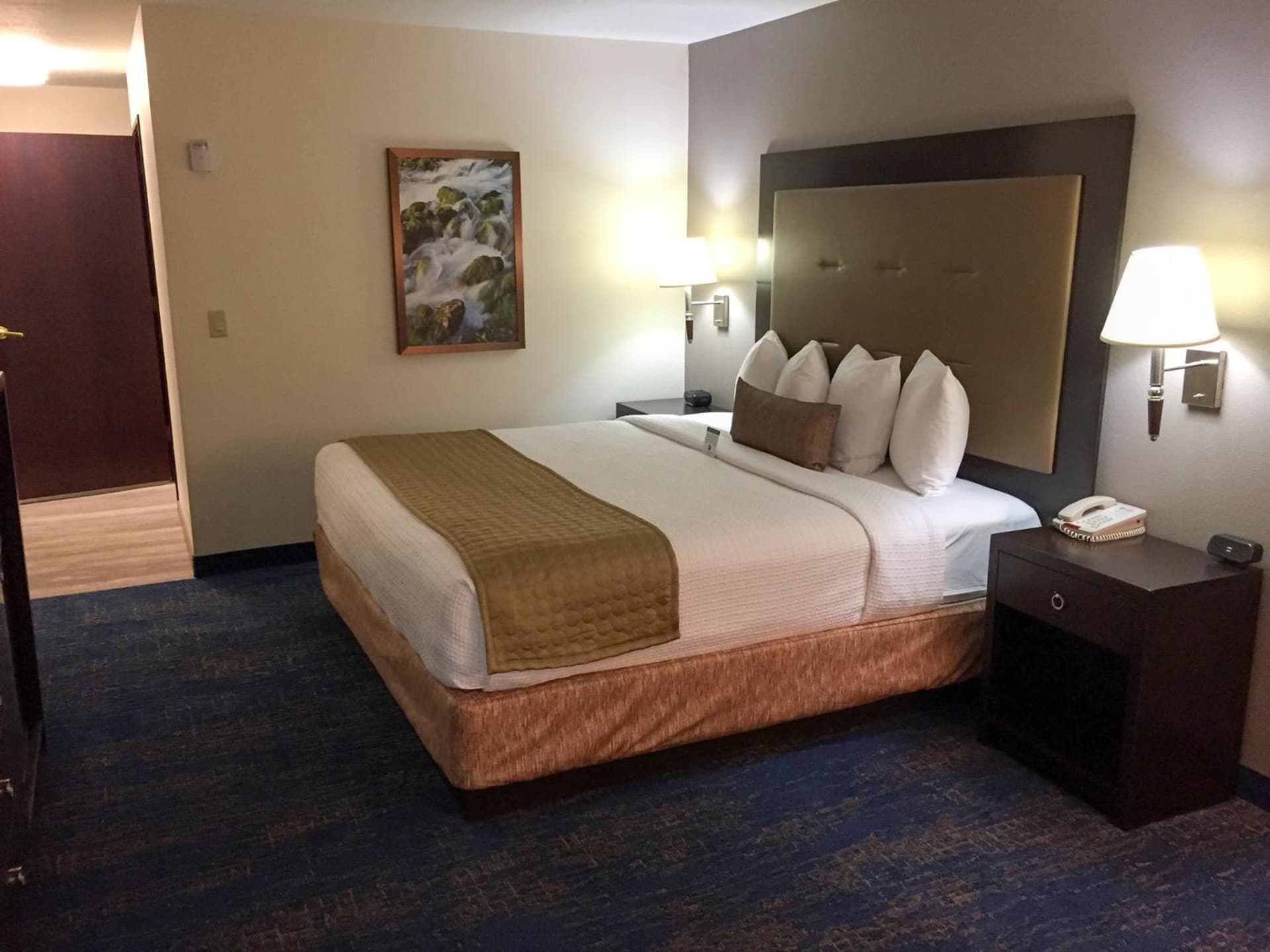 Best Western Plus Portland Airport Hotel & Suites gallery photo in Parkrose, OR — image 65