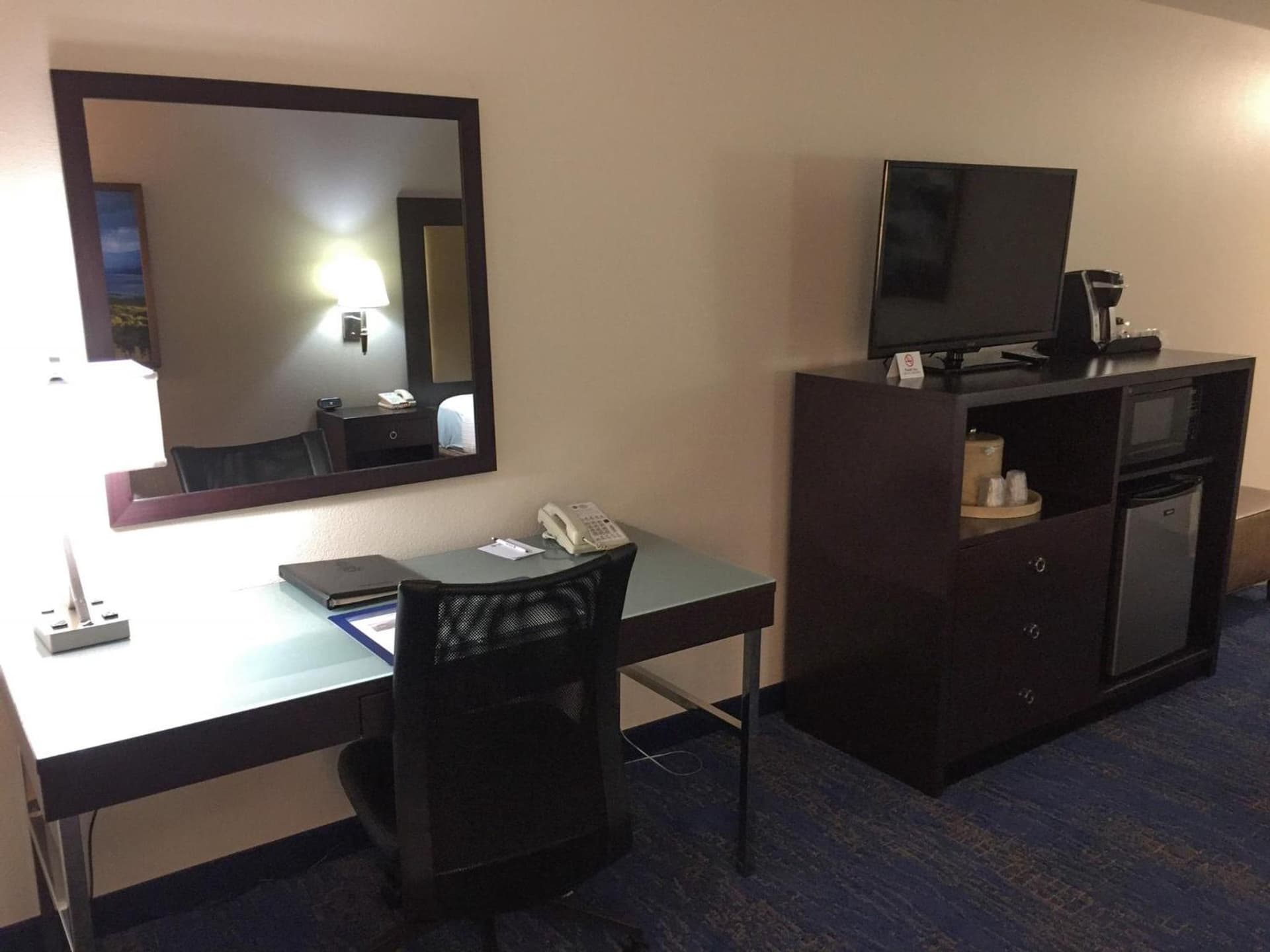 Best Western Plus Portland Airport Hotel & Suites gallery photo in Parkrose, OR — image 95