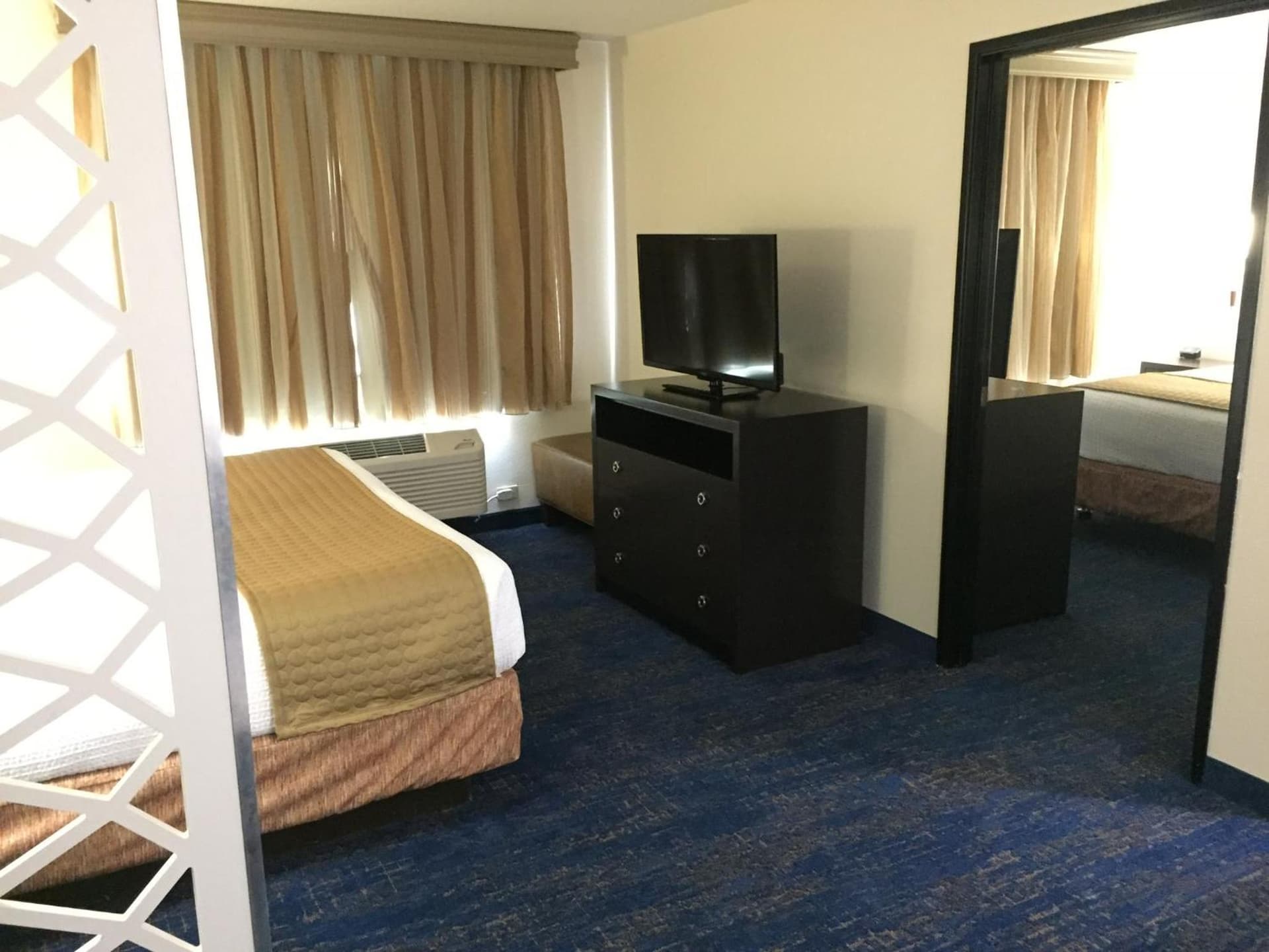 Best Western Plus Portland Airport Hotel & Suites gallery photo in Parkrose, OR — image 92