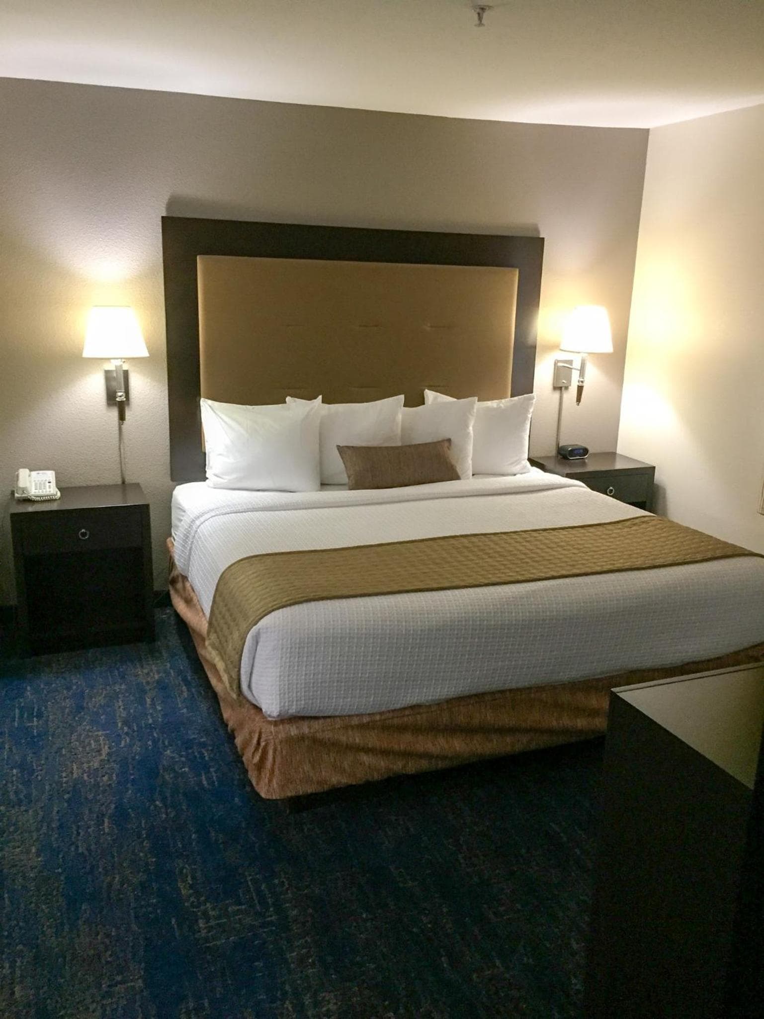 Best Western Plus Portland Airport Hotel & Suites gallery photo in Parkrose, OR — image 77