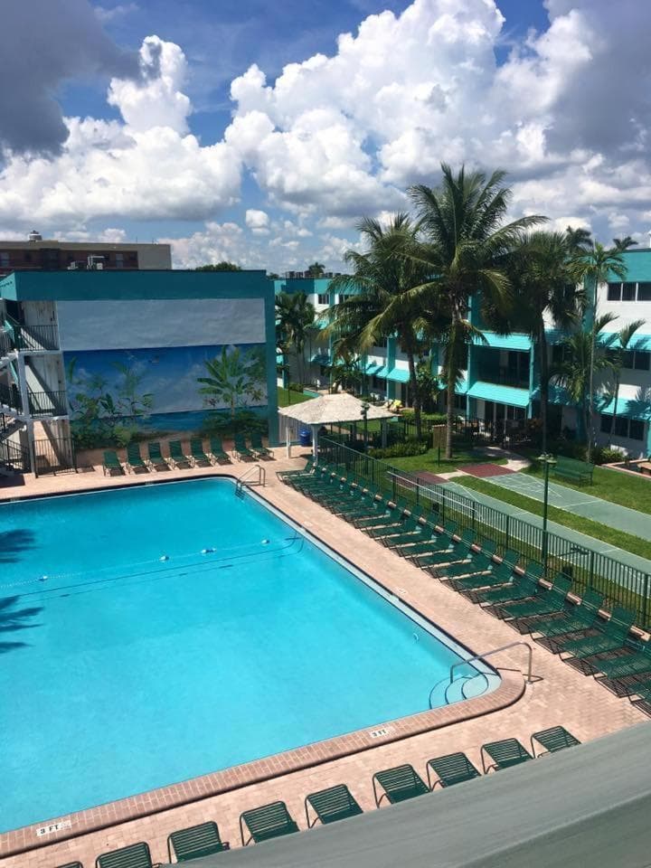 Surf Rider Resort interior in Pompano Beach, FL — gallery photo 2