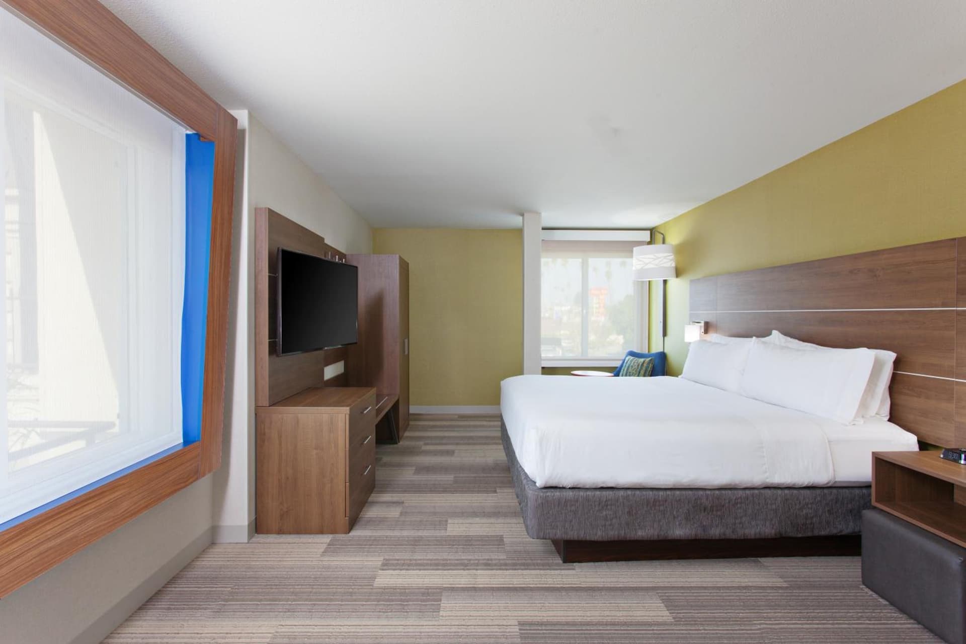 Holiday Inn Express & Suites Pasadena - Los Angeles by IHG gallery photo in Pasadena, CA — image 61