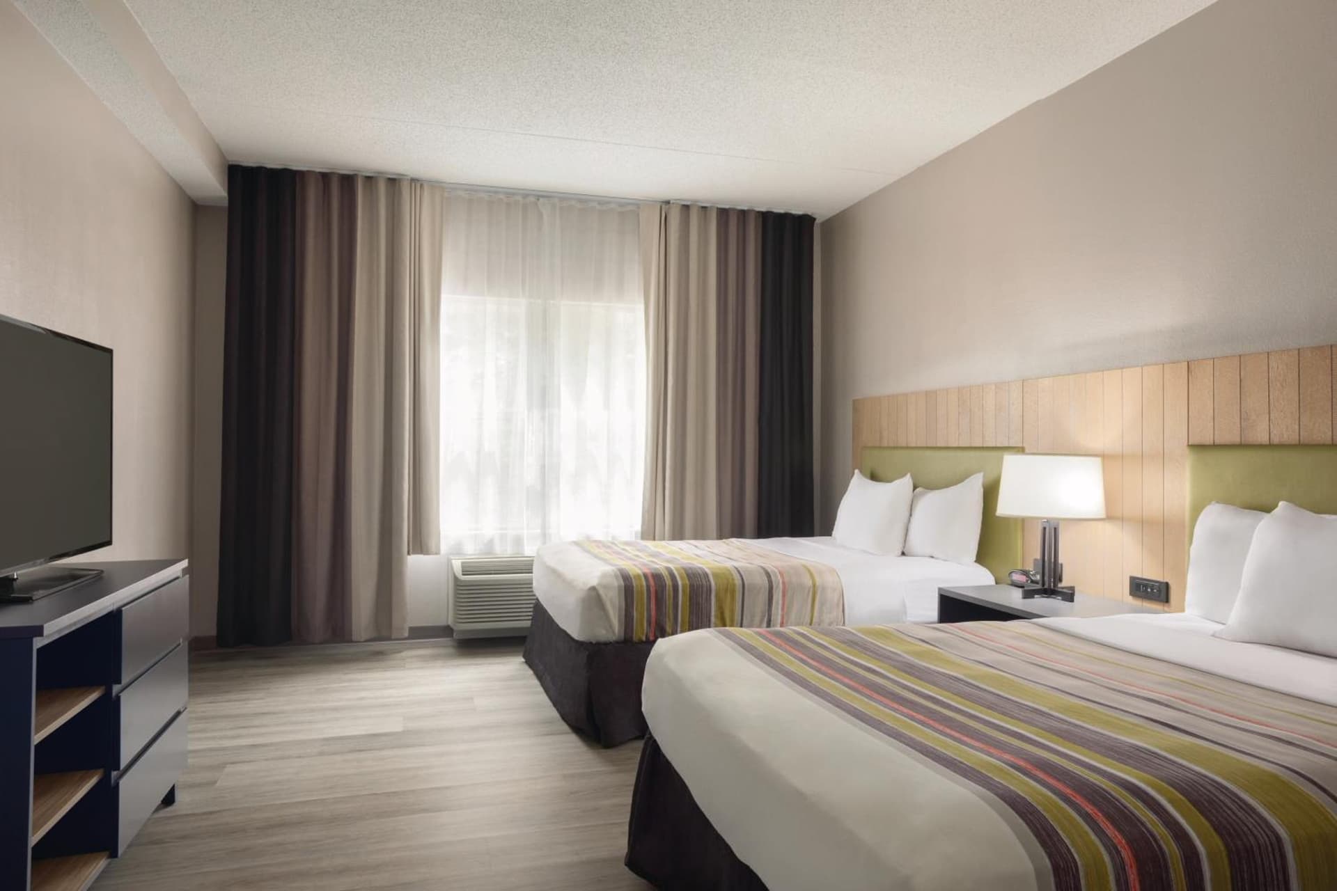 Country Inn & Suites by Radisson, Chattanooga-Lookout Mountain gallery photo in Chattanooga, TN — image 20