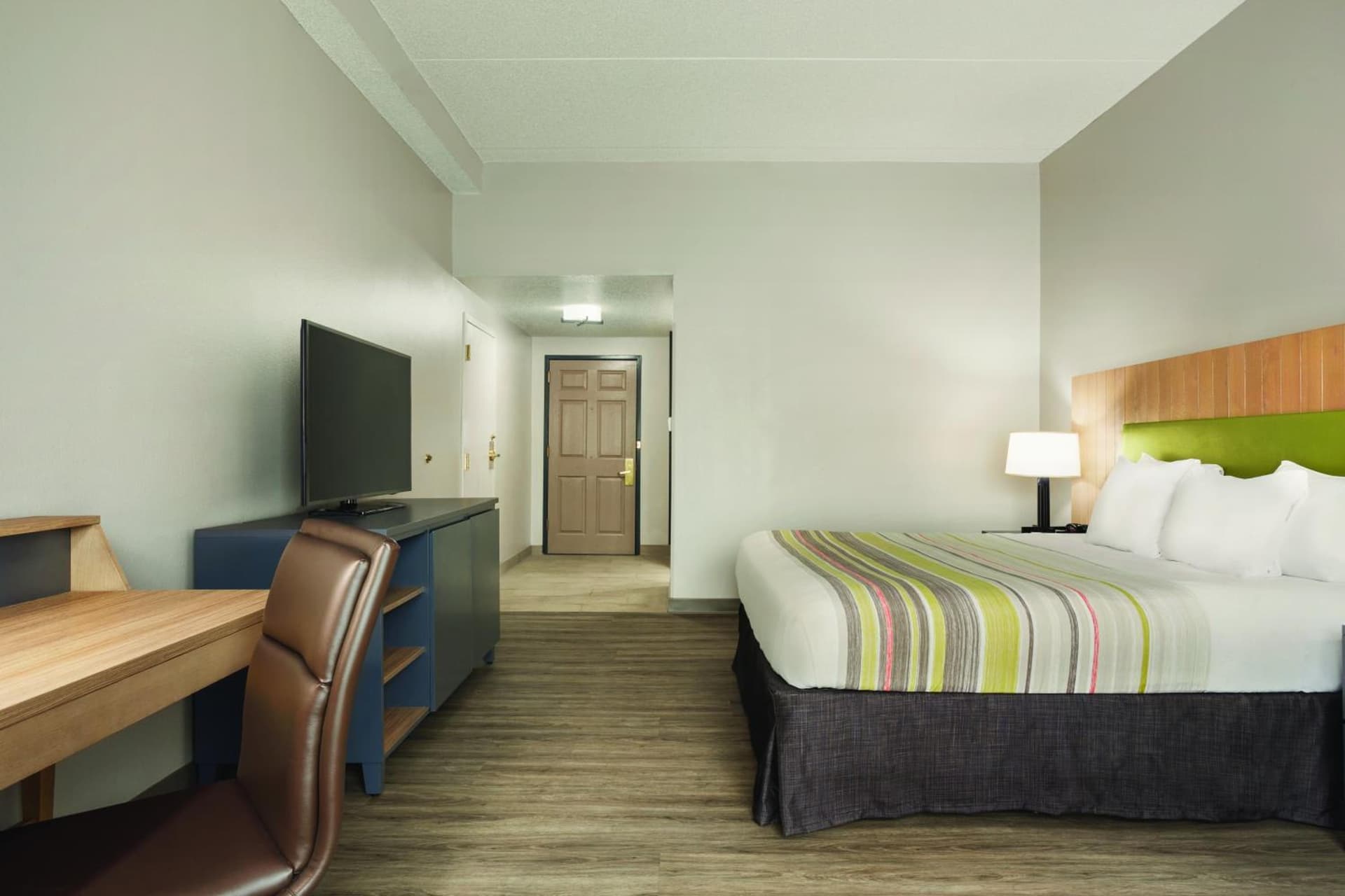 Country Inn & Suites by Radisson, Chattanooga-Lookout Mountain gallery photo in Chattanooga, TN — image 31
