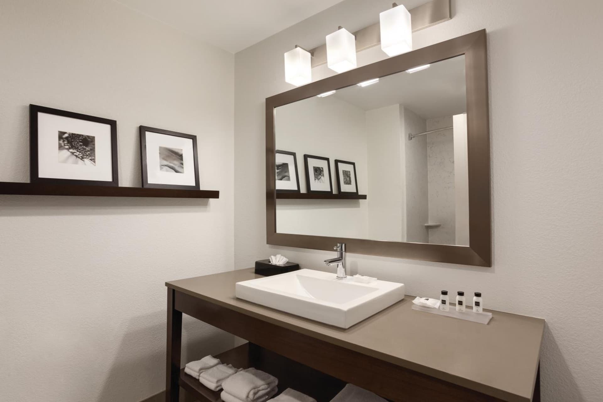 Country Inn & Suites by Radisson, Chattanooga-Lookout Mountain gallery photo in Chattanooga, TN — image 30