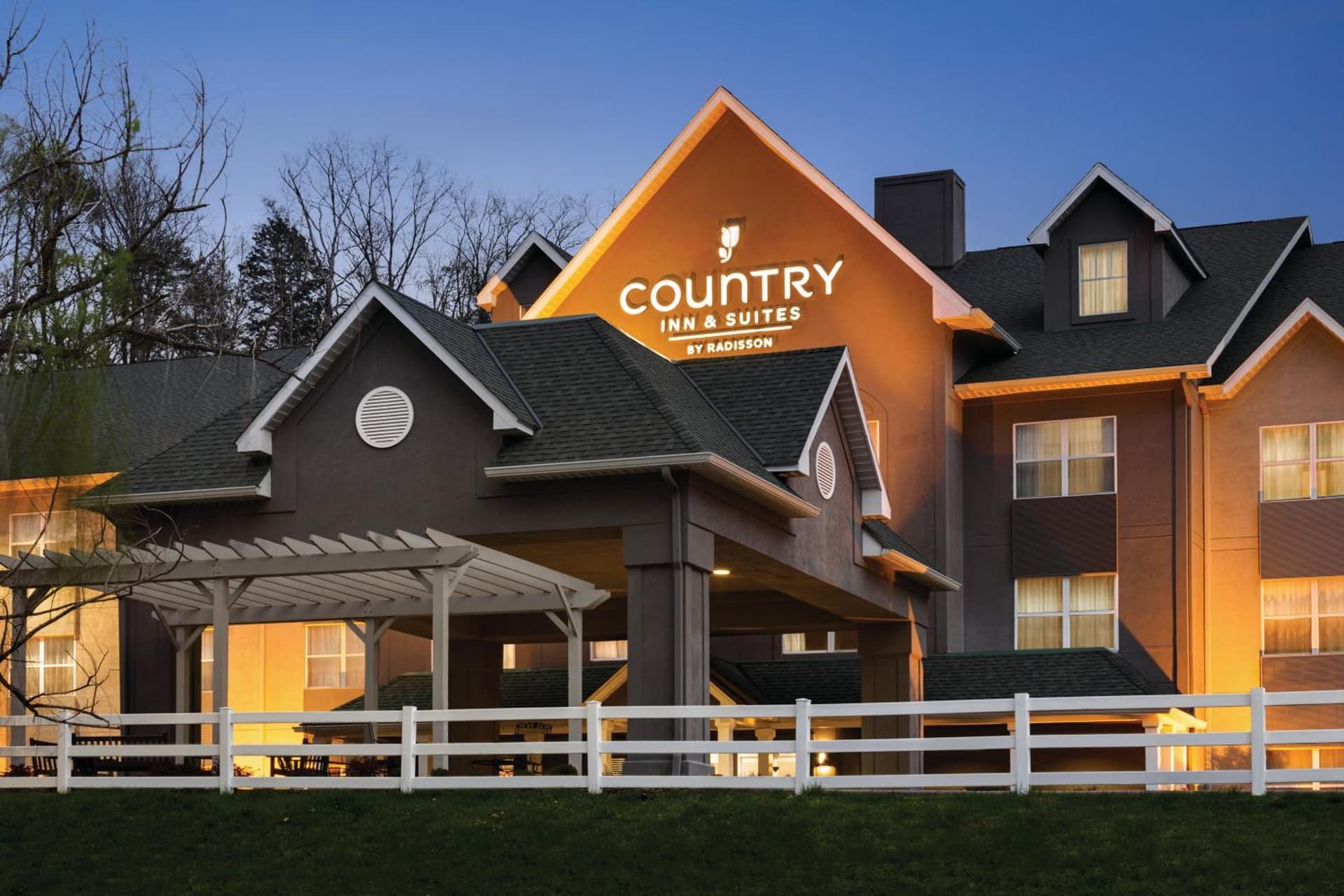 Country Inn & Suites by Radisson, Chattanooga-Lookout Mountain gallery photo in Chattanooga, TN — image 18