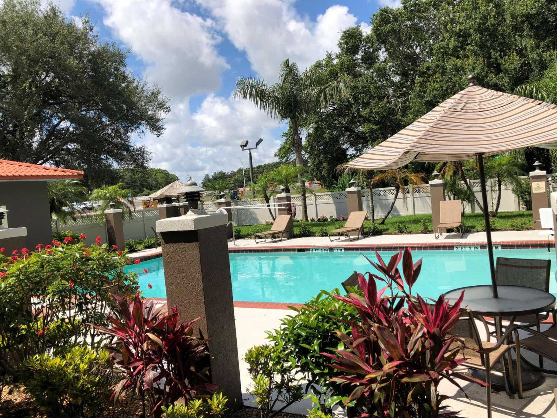 Best Western Plus Bradenton Hotel & Suites interior in Bradenton, FL — gallery photo 2