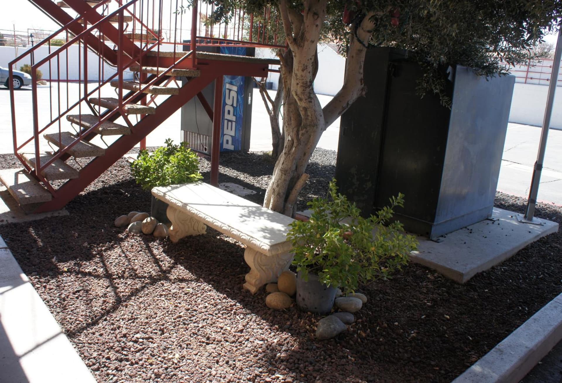 Days Inn by Wyndham Victorville - Hesperia I-15 Palmdale Road gallery photo in Victorville, CA — image 12