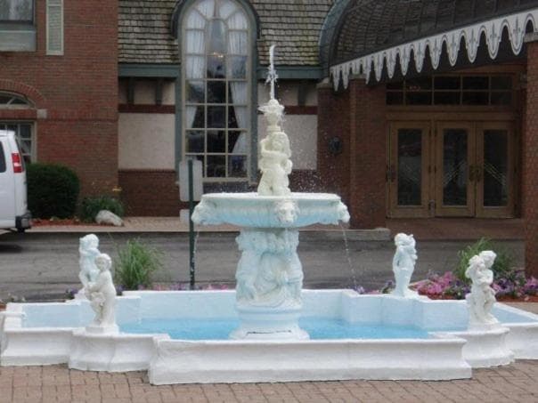 Chateau Hotel and Conference Center gallery photo in Bloomington, IL — image 57