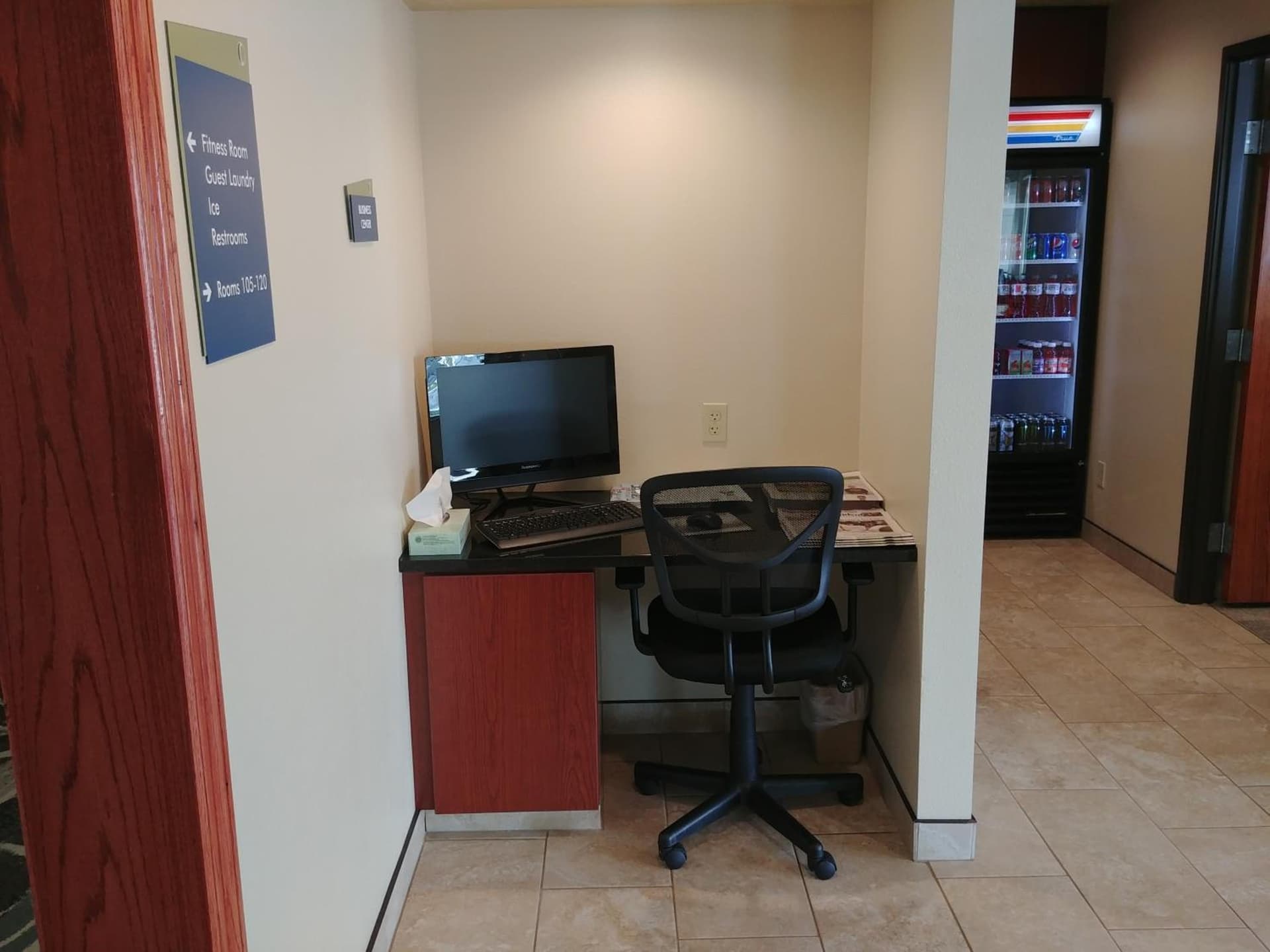 Boarders Inn & Suites by Cobblestone Hotels - Broken Bow interior in Broken Bow, NE — gallery photo 2