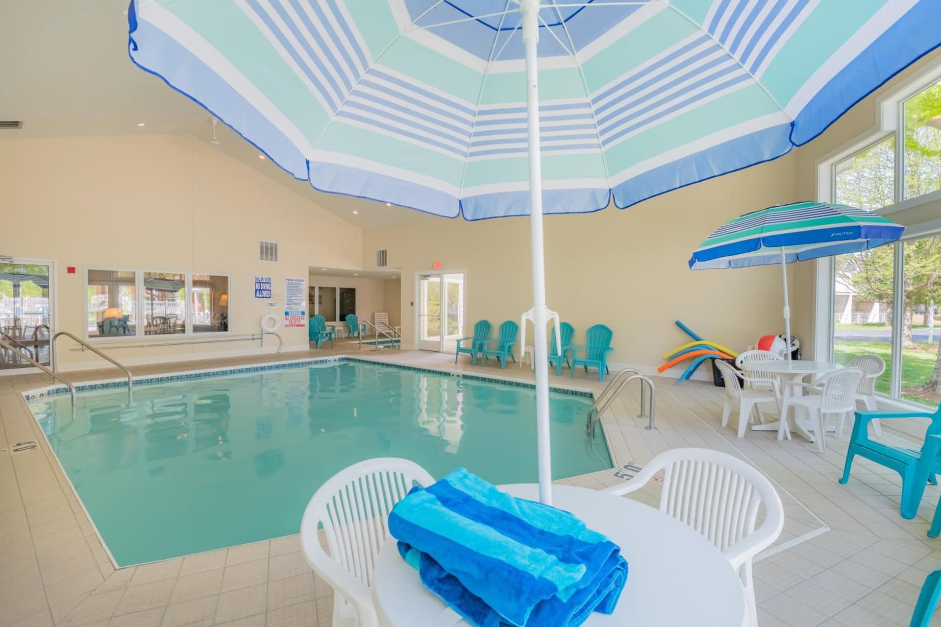 Somerset Inn & Suites interior in Ephraim, WI — gallery photo 2