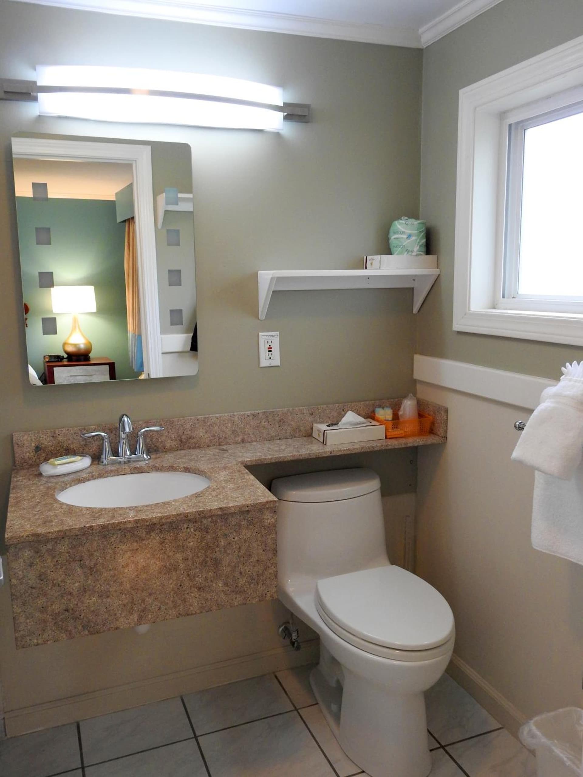 SeaCoast Inn gallery photo in Hyannis — image 26