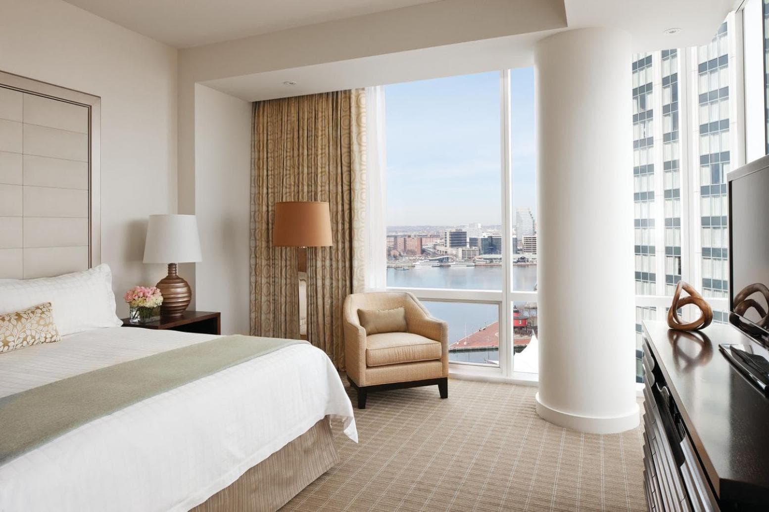 Four Seasons Baltimore gallery photo in Baltimore, MD — image 4