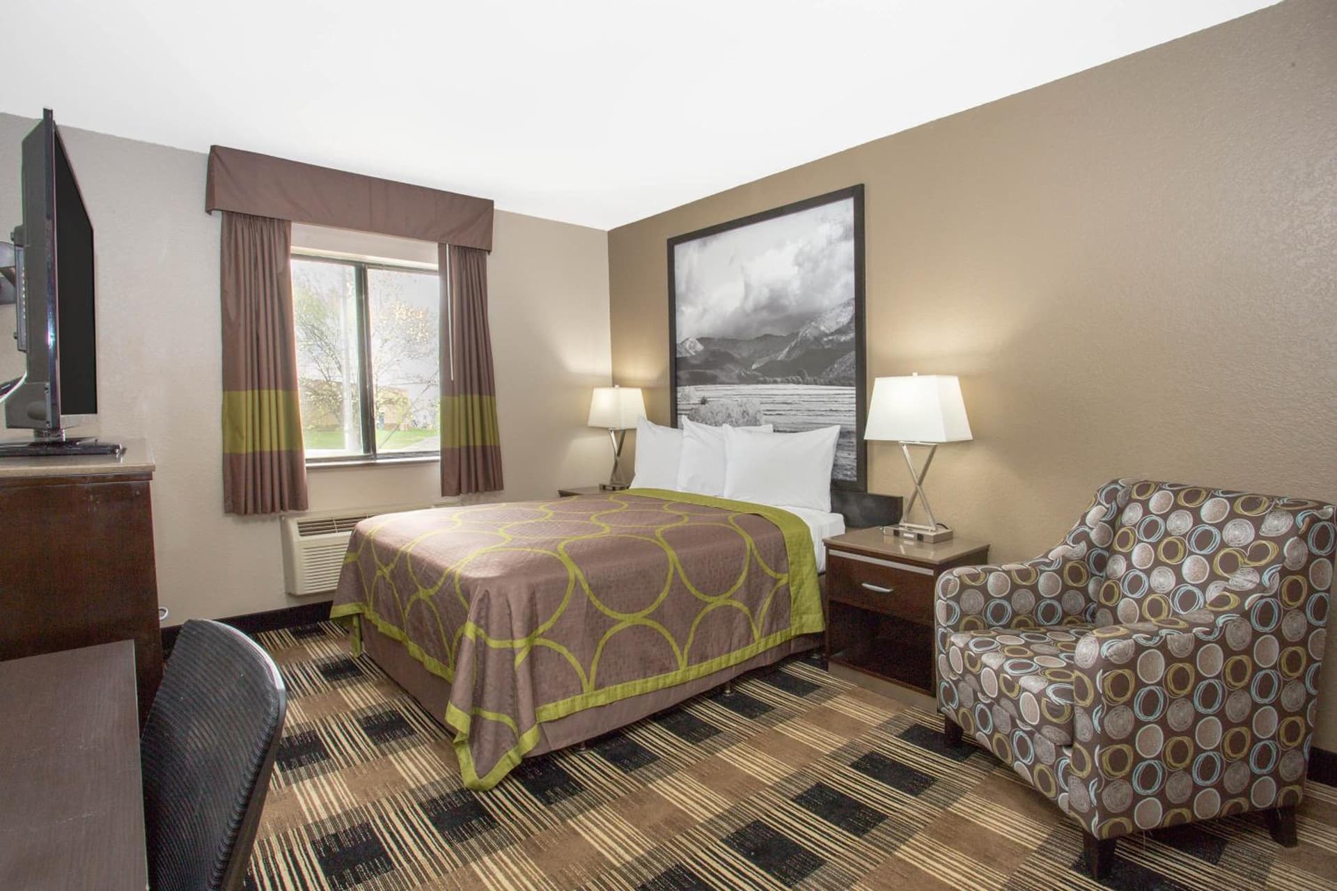 Super 8 by Wyndham Billings gallery photo in Billings, MT — image 41