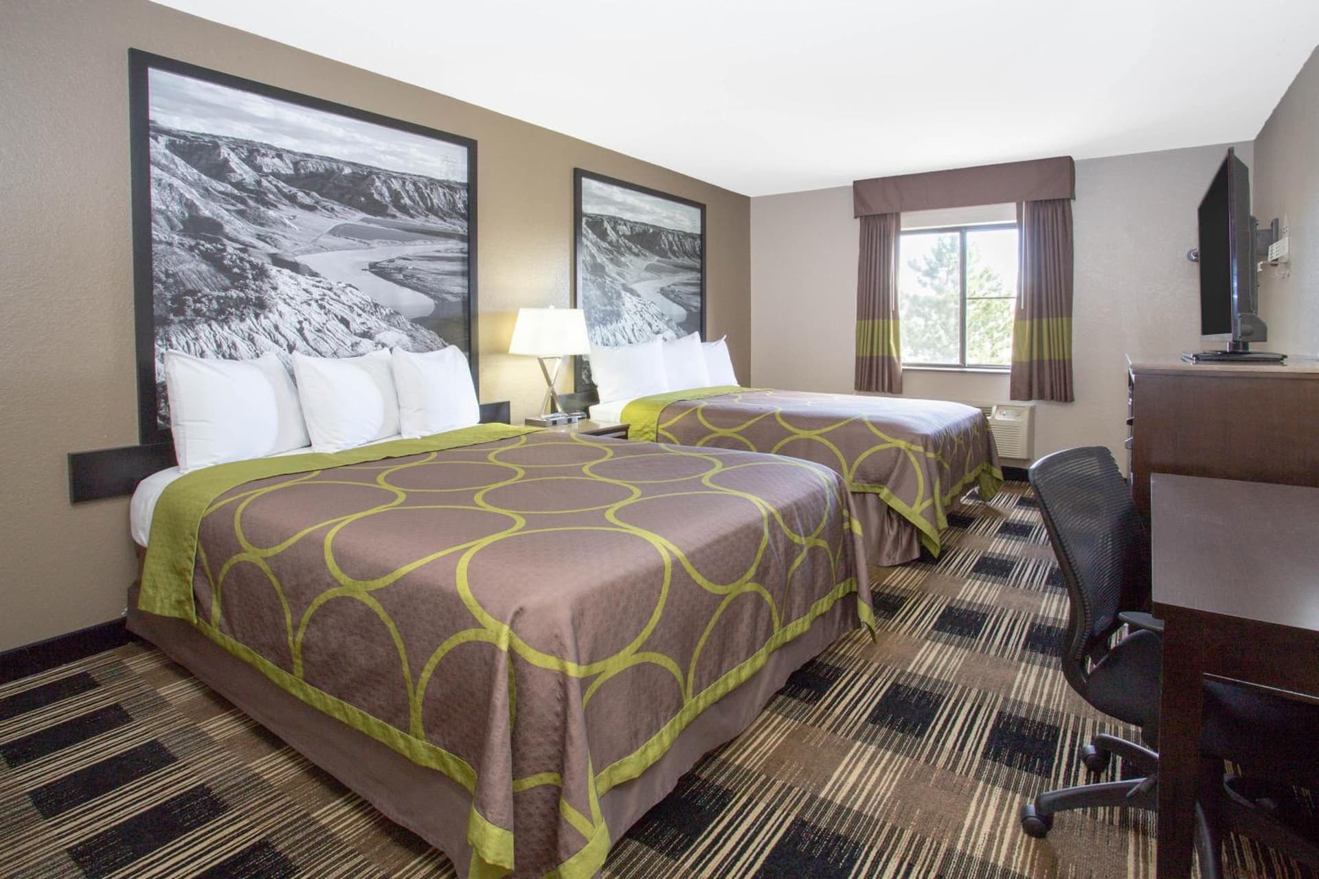 Super 8 by Wyndham Billings gallery photo in Billings, MT — image 39