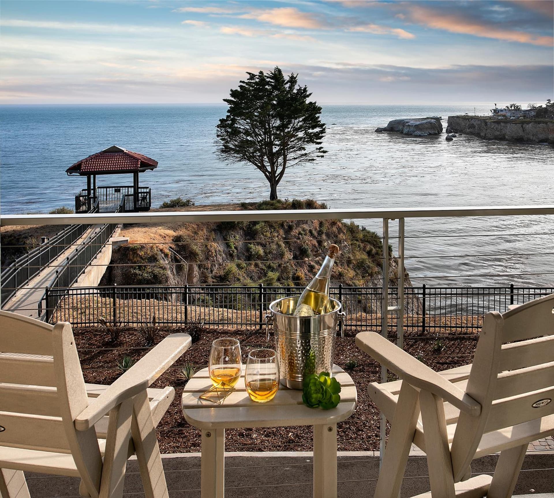 Inn at the Cove gallery photo in Pismo Beach, CA — image 26