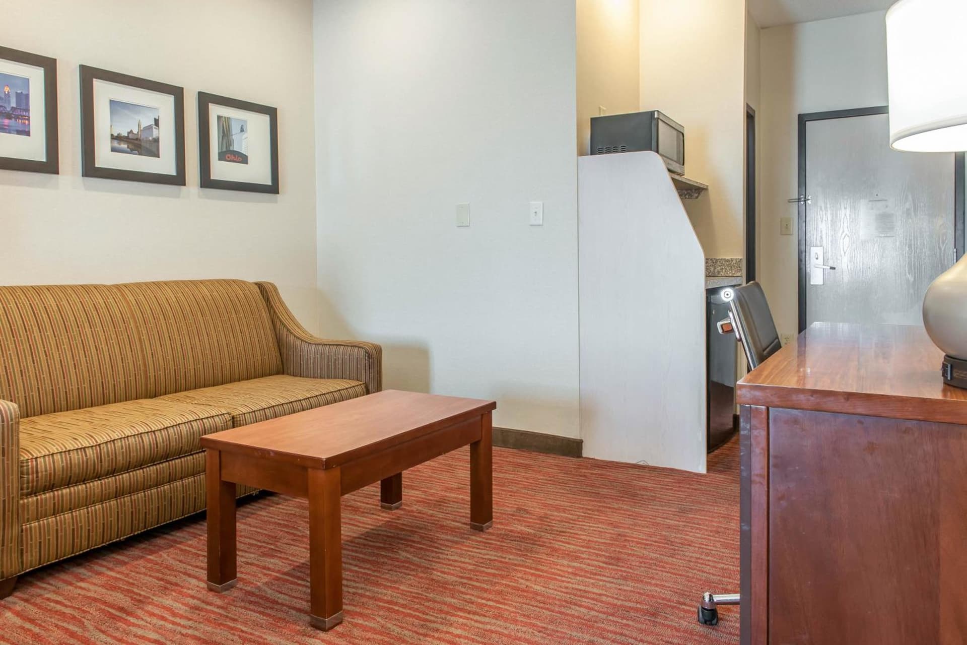 Comfort Suites Columbus Expo Center interior in Columbus, OH — gallery photo 2